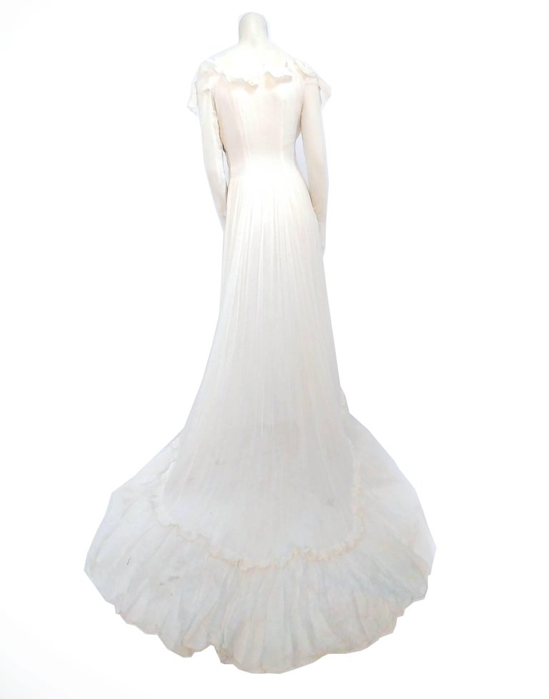 Gray 1940s White Swiss Dot Wedding Dress For Sale