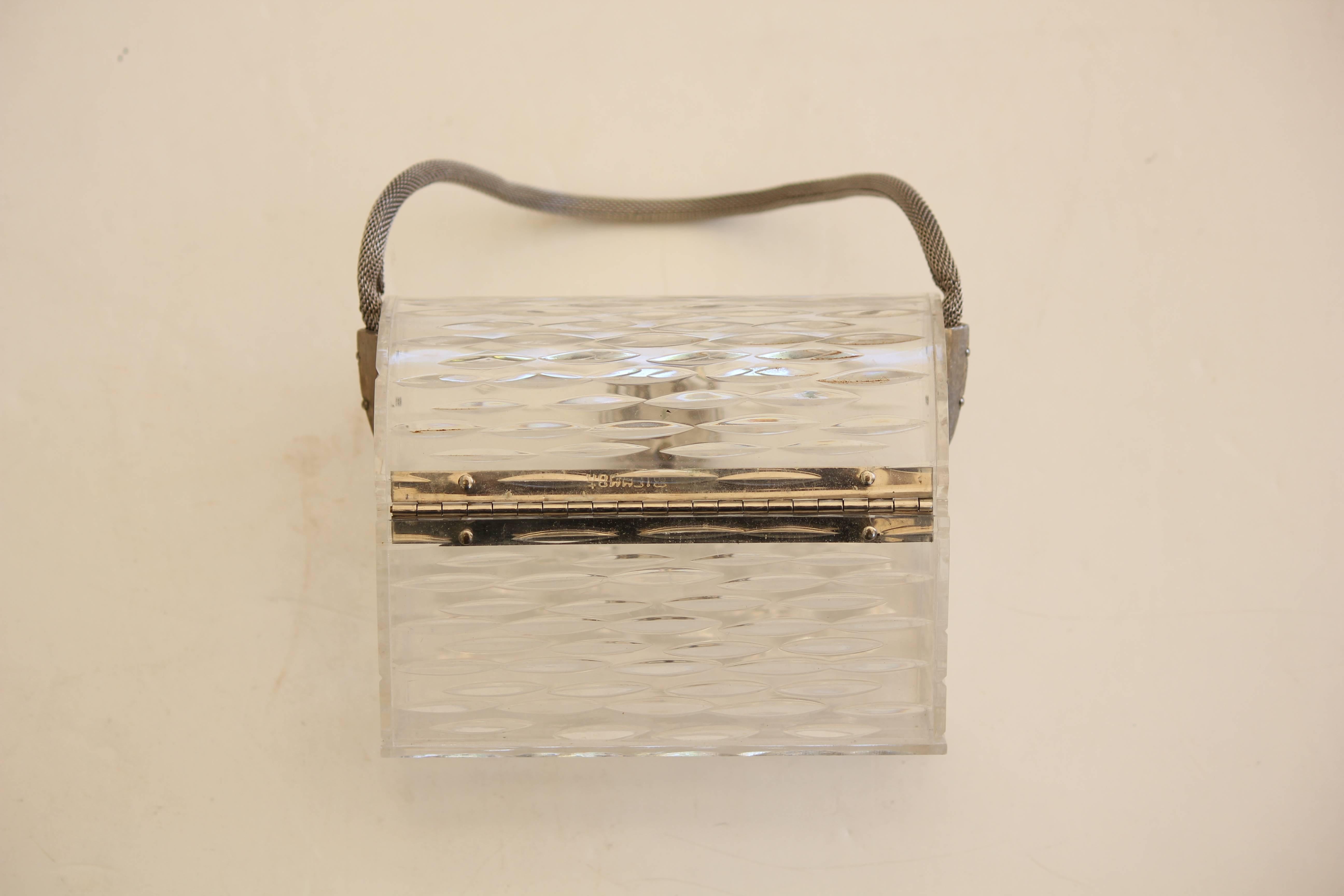 20th Century 1940s Wilardy Clear Carved Lucite Handbag-Silver Clasp and Mesh Handle For Sale