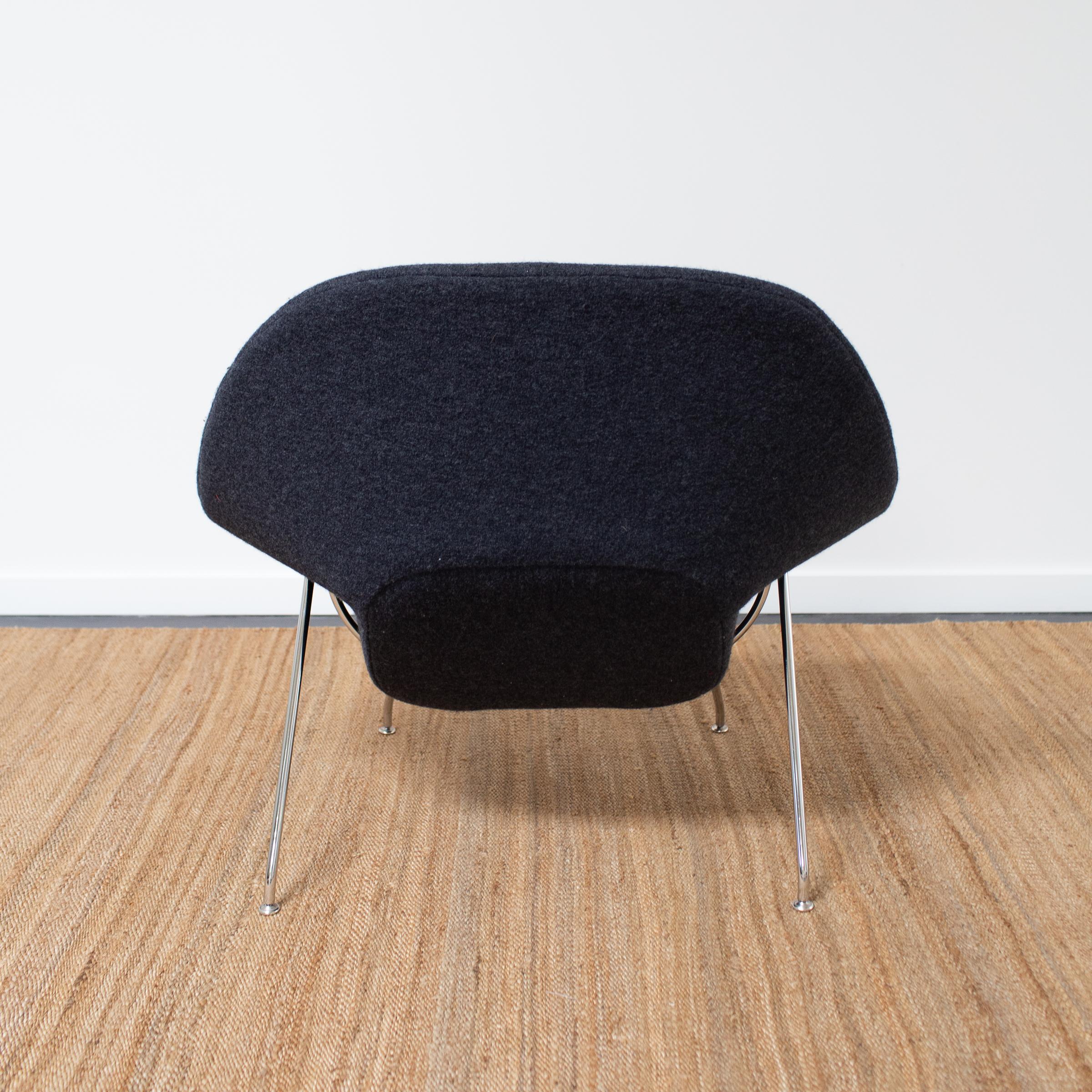 American 1940s Womb Chair and Ottoman by Eero Saarinen, 2 Pieces For Sale