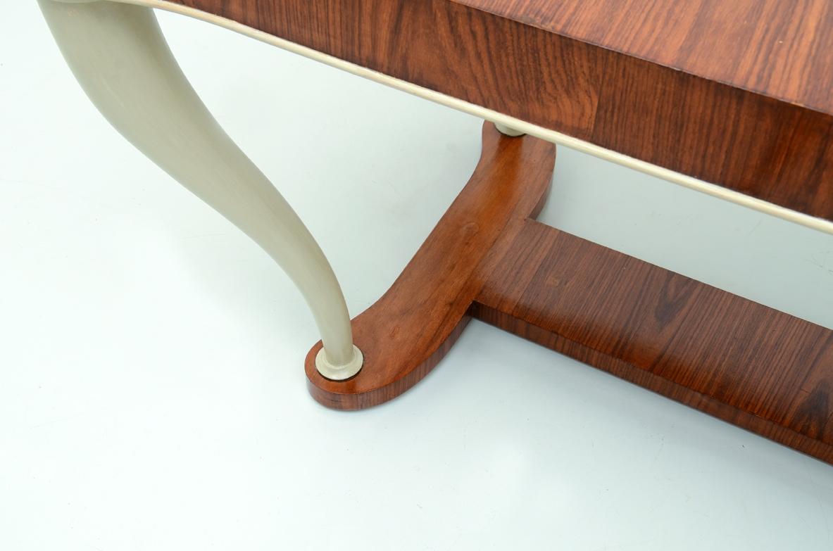 Mesa de madera de los años 40 con forma de colmillo de elefante siglo XX en venta