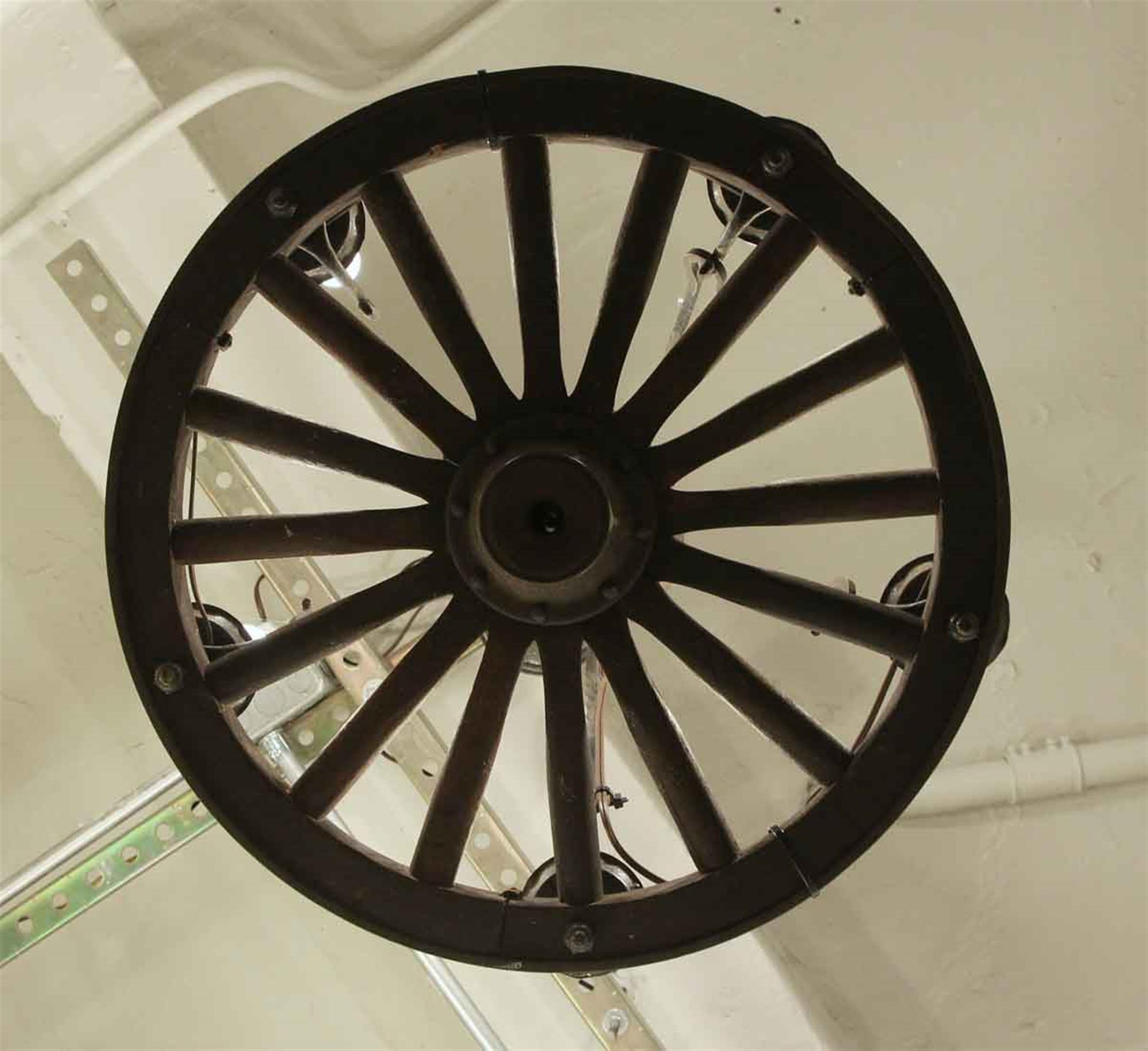1940s Wood and Wrought Iron Five-Light Wagon Wheel Chandelier In Good Condition In New York, NY