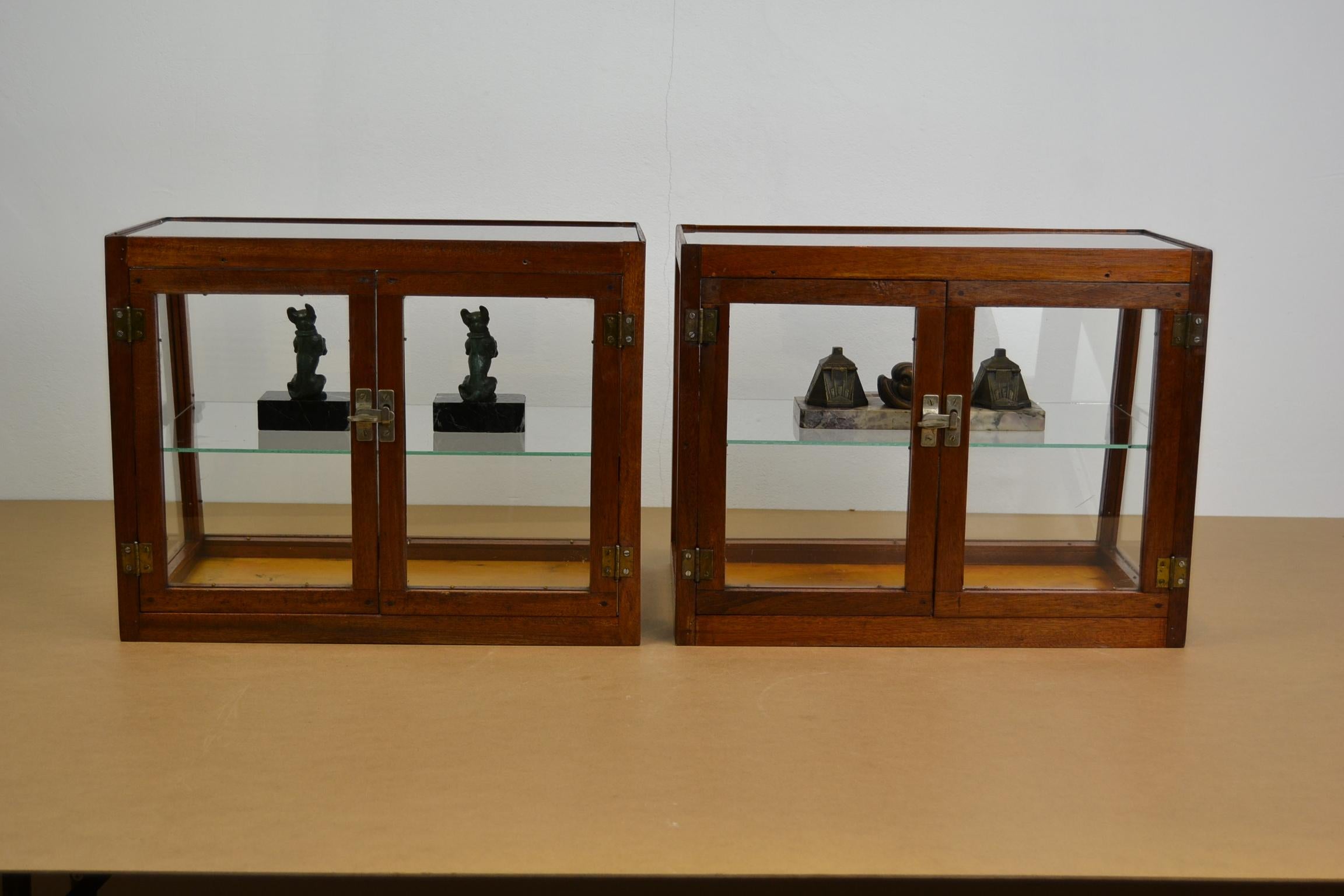 counter top showcase