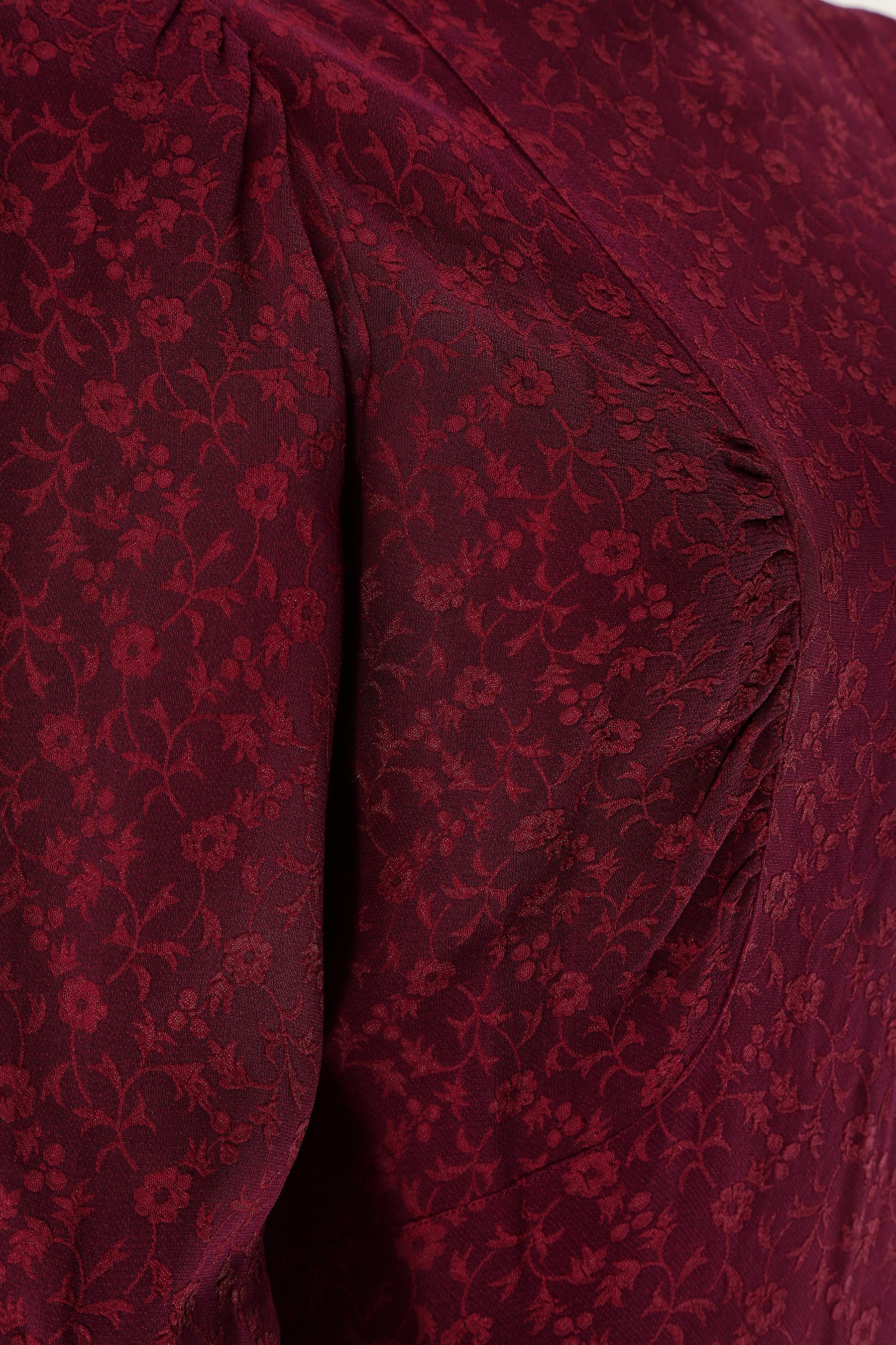 1940s Wool Crepe Floral Burgundy Dress In Excellent Condition For Sale In London, GB