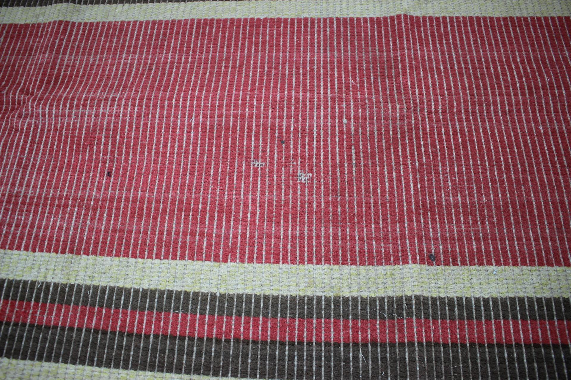Mid-20th Century 1940s Wool Rug, Czechoslovakia For Sale