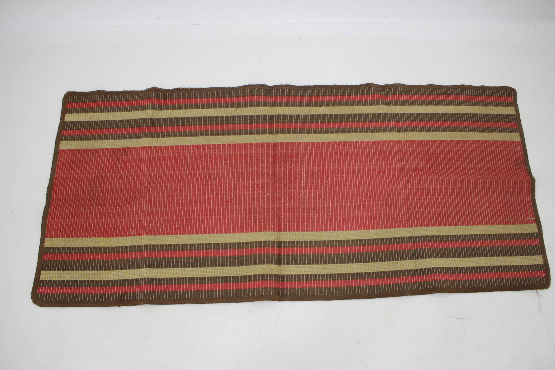 1940s Wool Rug, Czechoslovakia For Sale 2