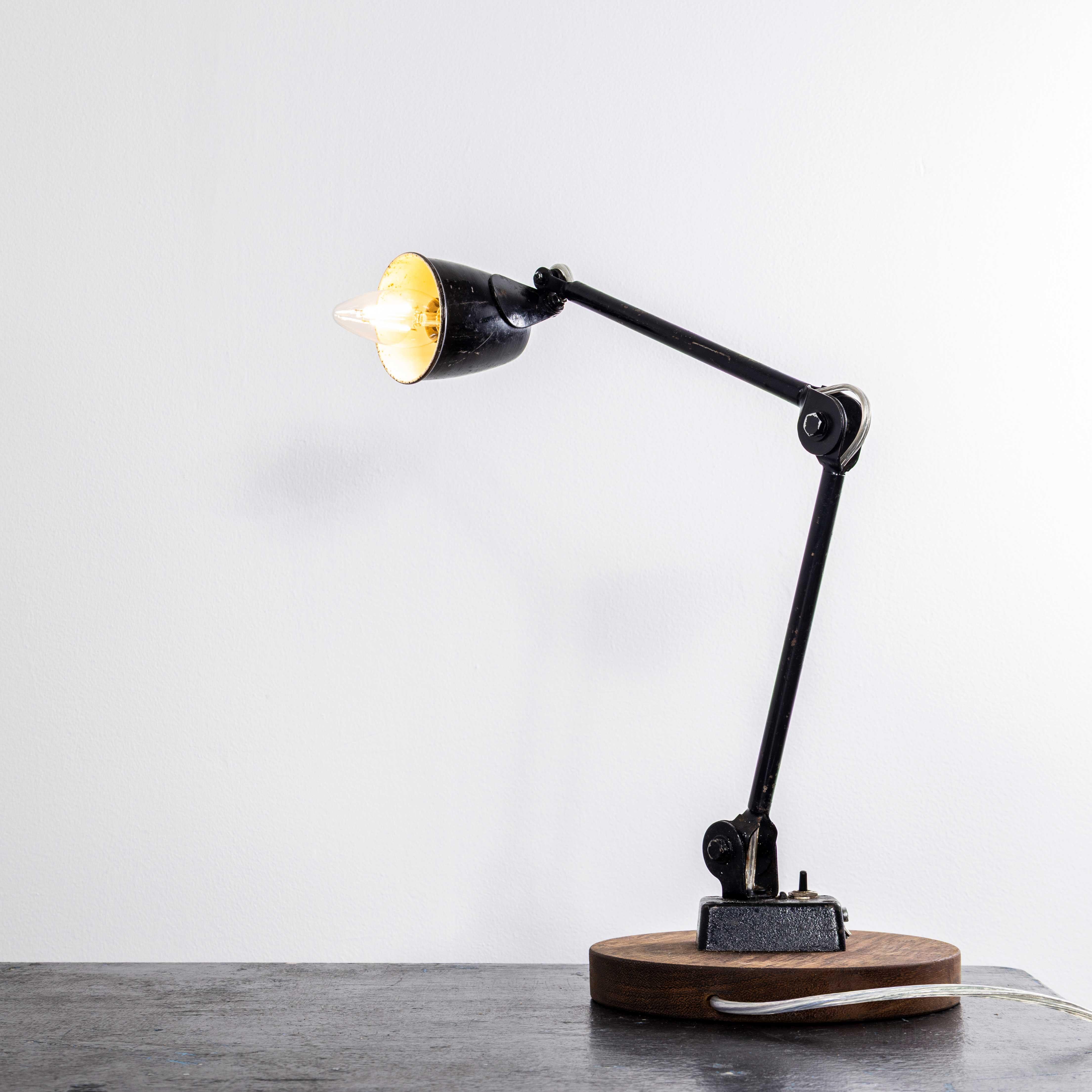 1940's Workshop Task Lamp By EDL For Sale 1