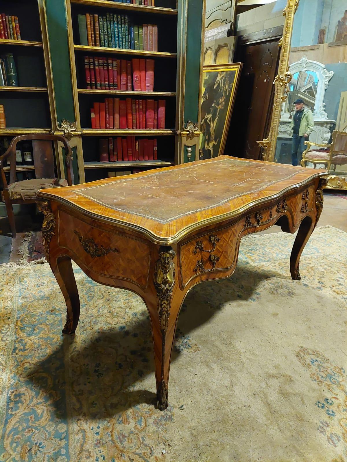 1940s Writing Table, with Drawers and Gilded Bronzes, Italy For Sale 6