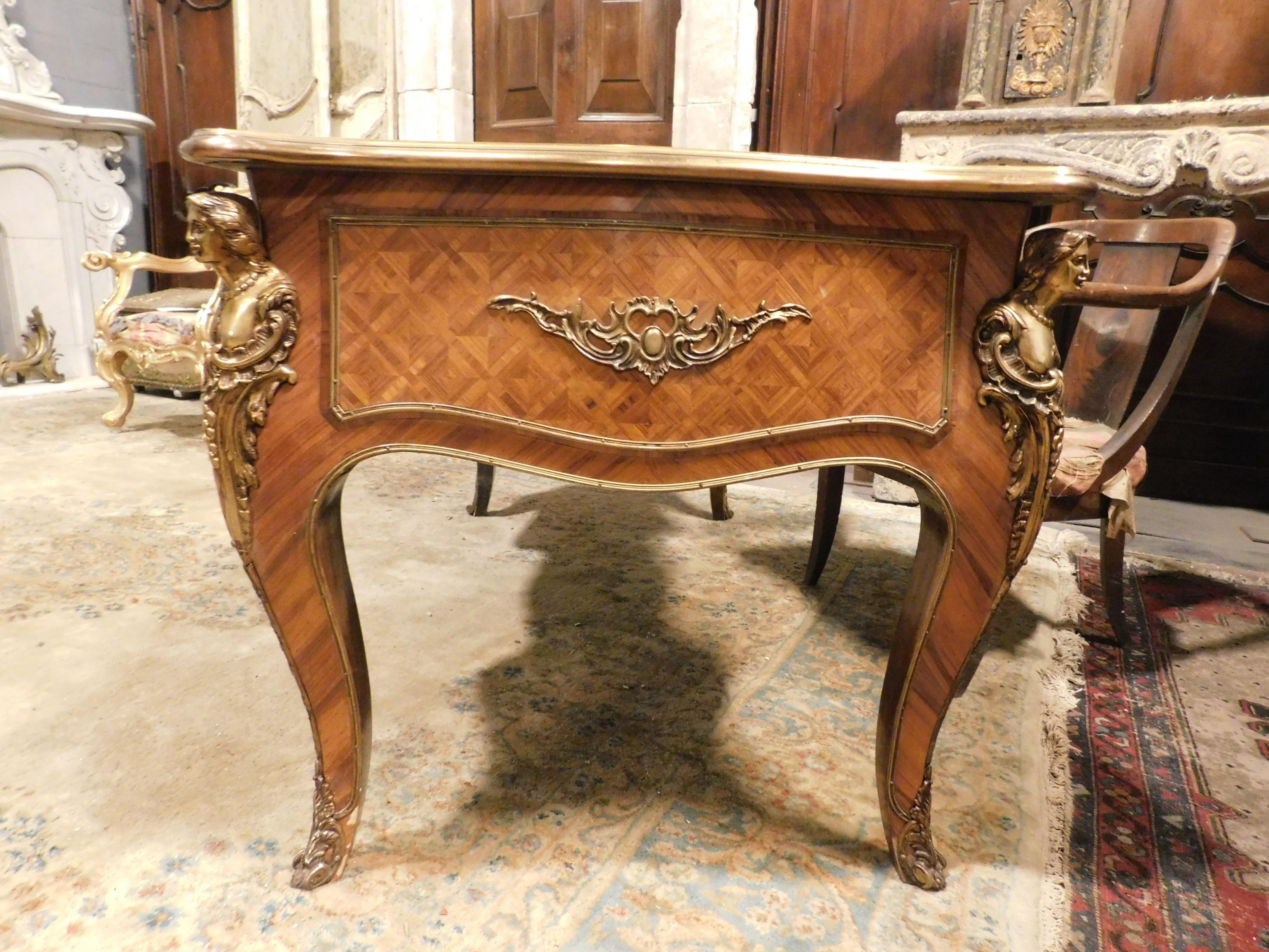 1940s Writing Table, with Drawers and Gilded Bronzes, Italy For Sale 3