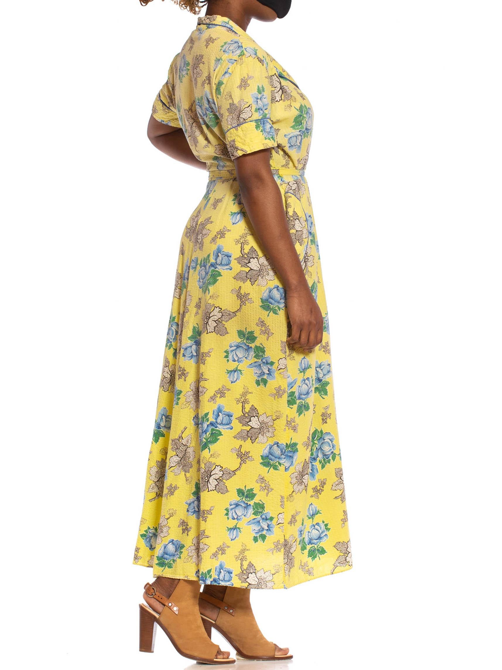 1940S Yellow Cotton Seersucker Blue Floral Wrap House Dress With Belt & Pocket For Sale 1