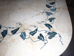 Console Art Deco degli anni '40 in ferro battuto color oro con piano in marmo e intarsio di edera