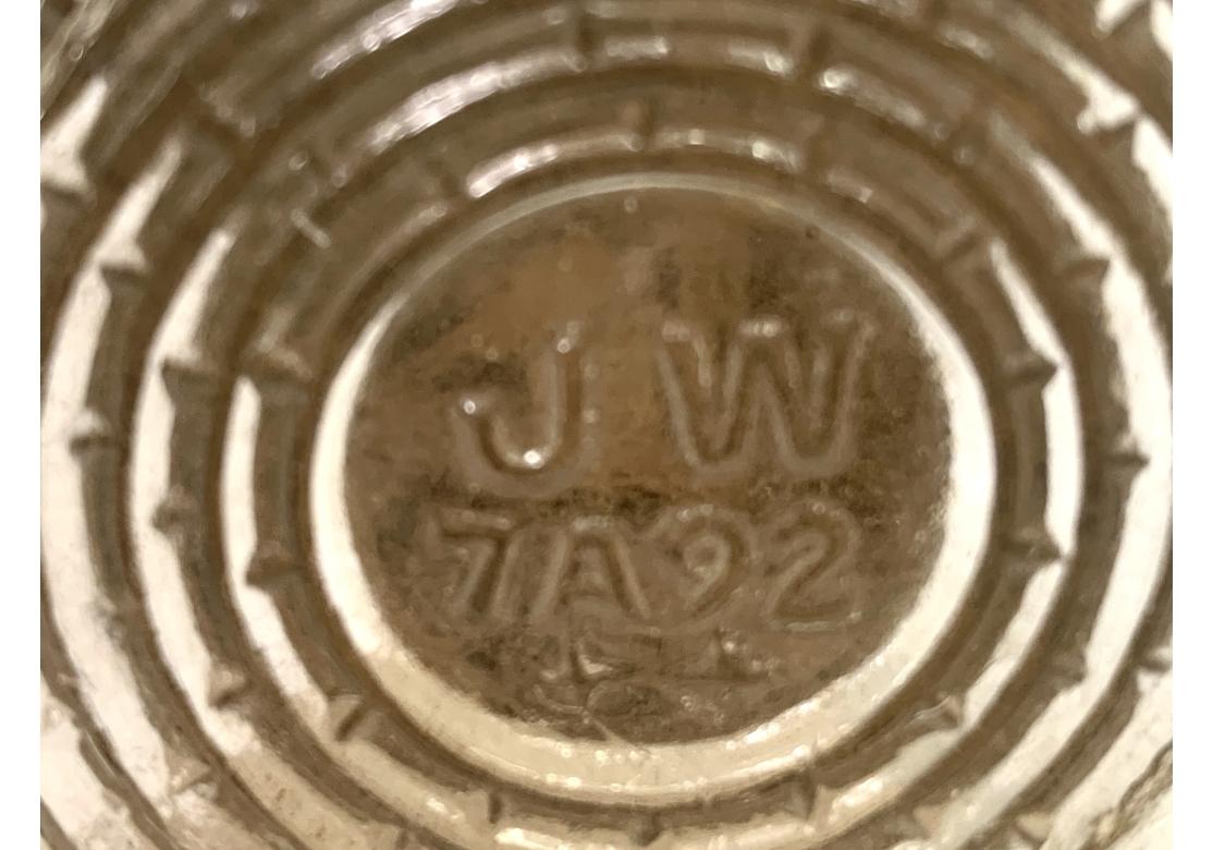 Bouteille d'art populaire de 1941 signée et datée en vente 9