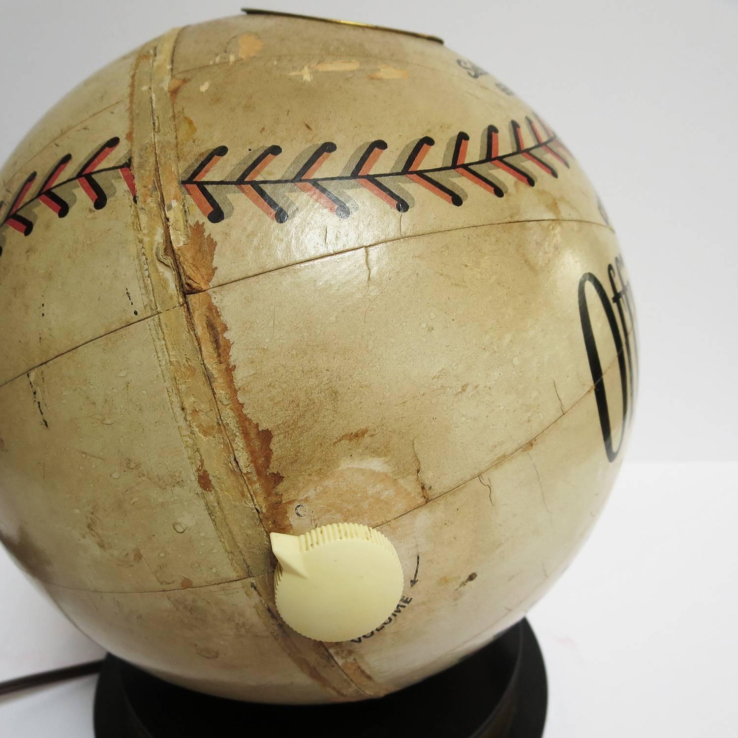 1941 Trophy Baseball Radio, Working Condition For Sale 2