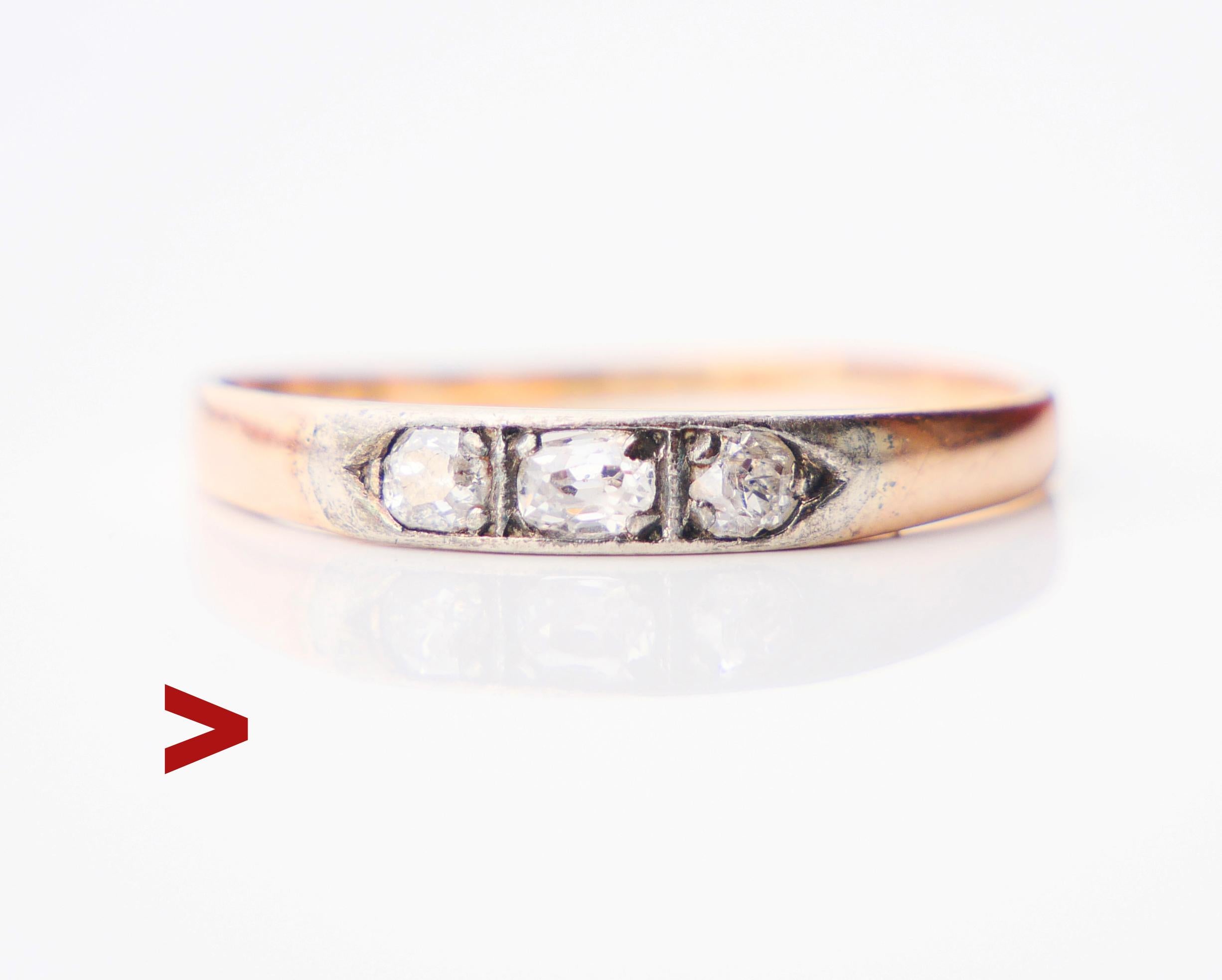 Old Finish Ring with 3 old European cut Diamonds, band in solid 14K Rose Gold with White Gold / or Silver clusters.

Finish hallmarks, 585 ,maker's. Date combination N6 / created in 1942.

Largest central Diamond old European oval cut 3.25 mm x 2.5