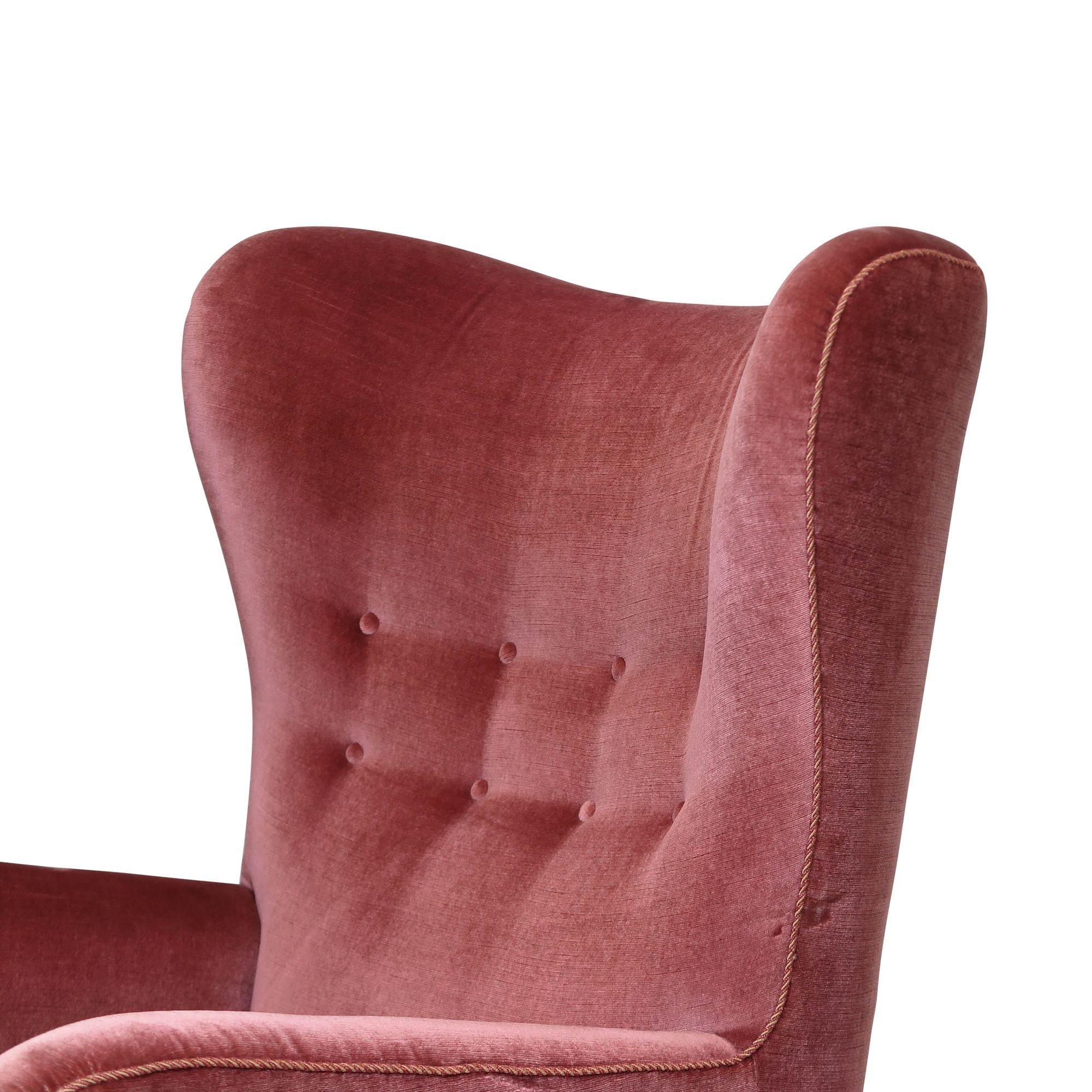 1942 Fritz Hansen High-back Lounge Chair #1672 in Original Mohair For Sale 4