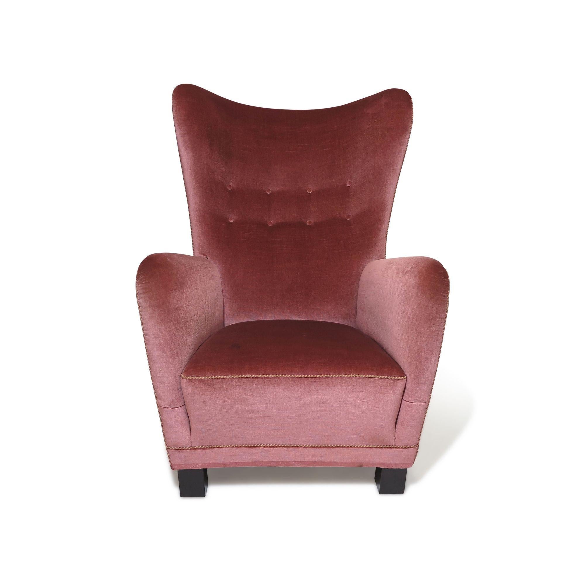 Scandinavian Modern 1942 Fritz Hansen High-back Lounge Chair #1672 in Original Mohair For Sale