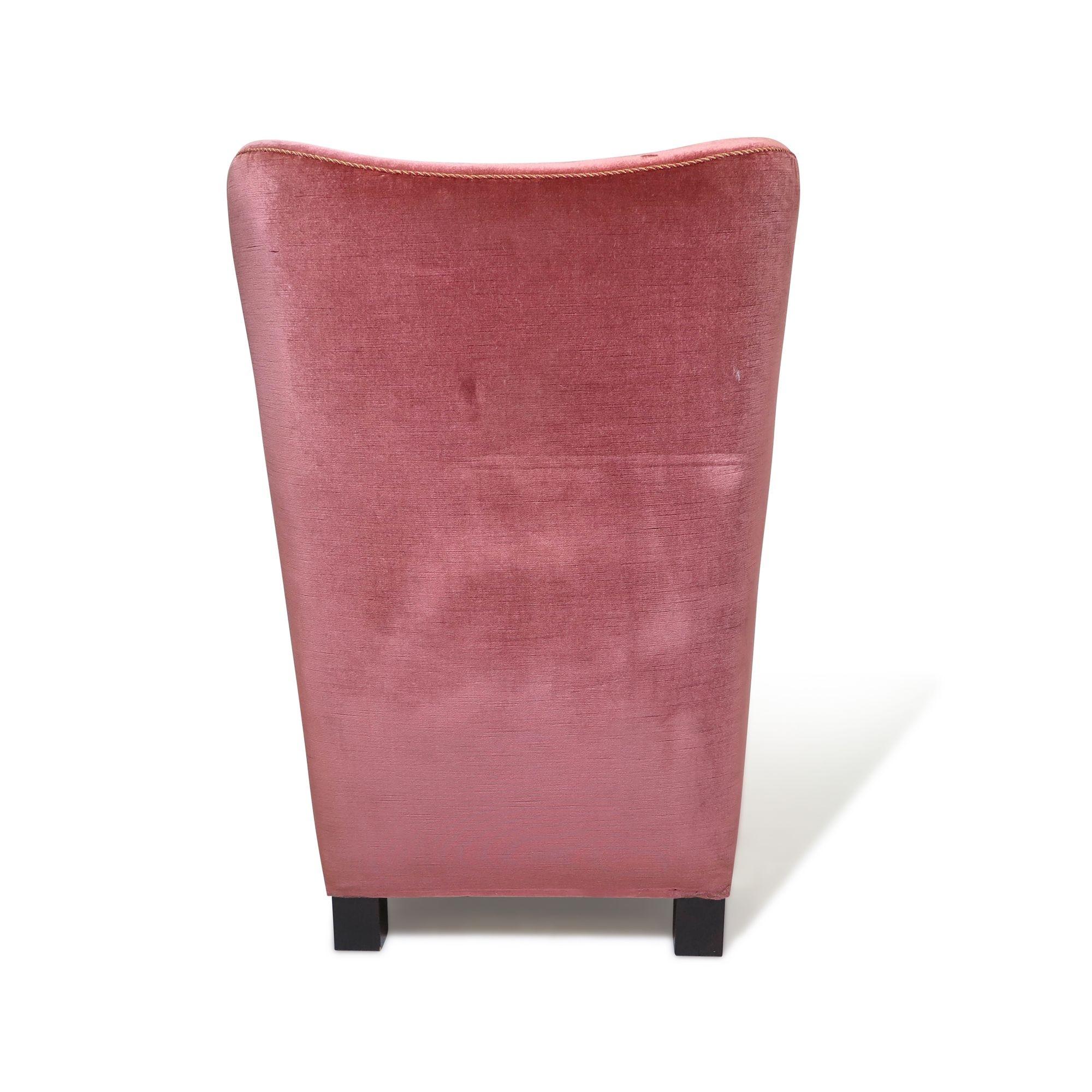 1942 Fritz Hansen High-back Lounge Chair #1672 in Original Mohair For Sale 1