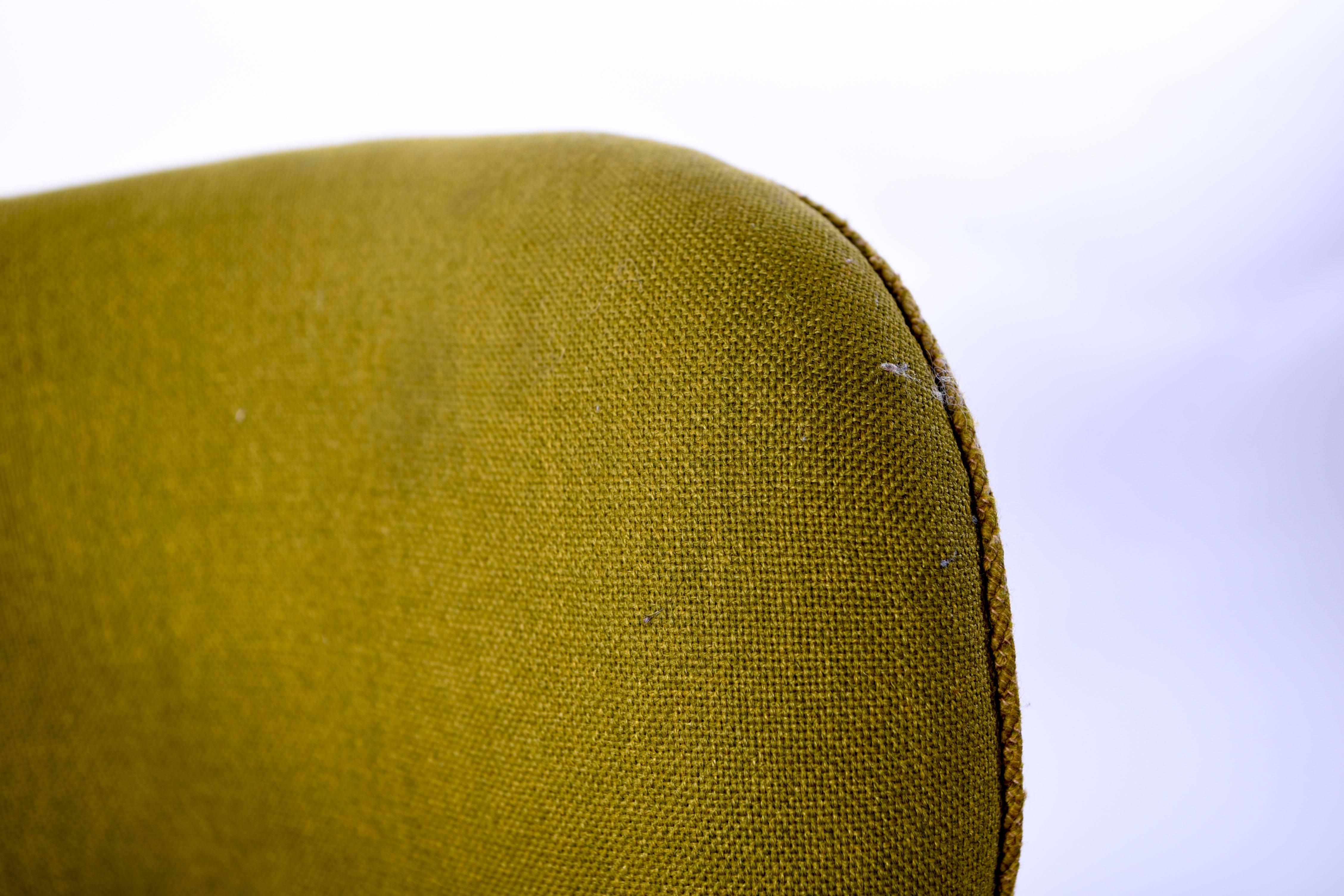 1942 Fritz Hansen Model 1672 Wing Back Chair in Original Green Wool Fabric 6