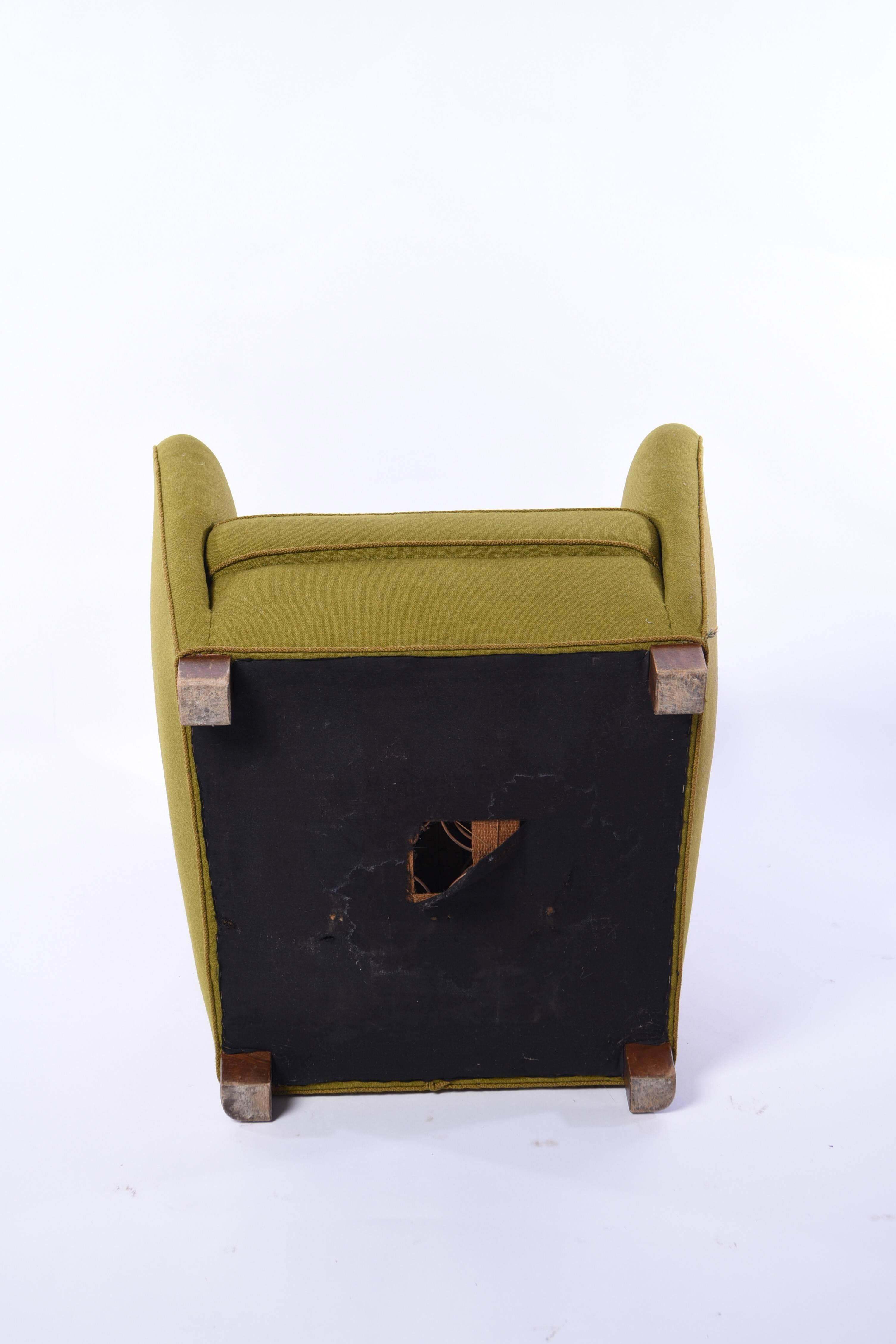 1942 Fritz Hansen Model 1672 Wing Back Chair in Original Green Wool Fabric 7