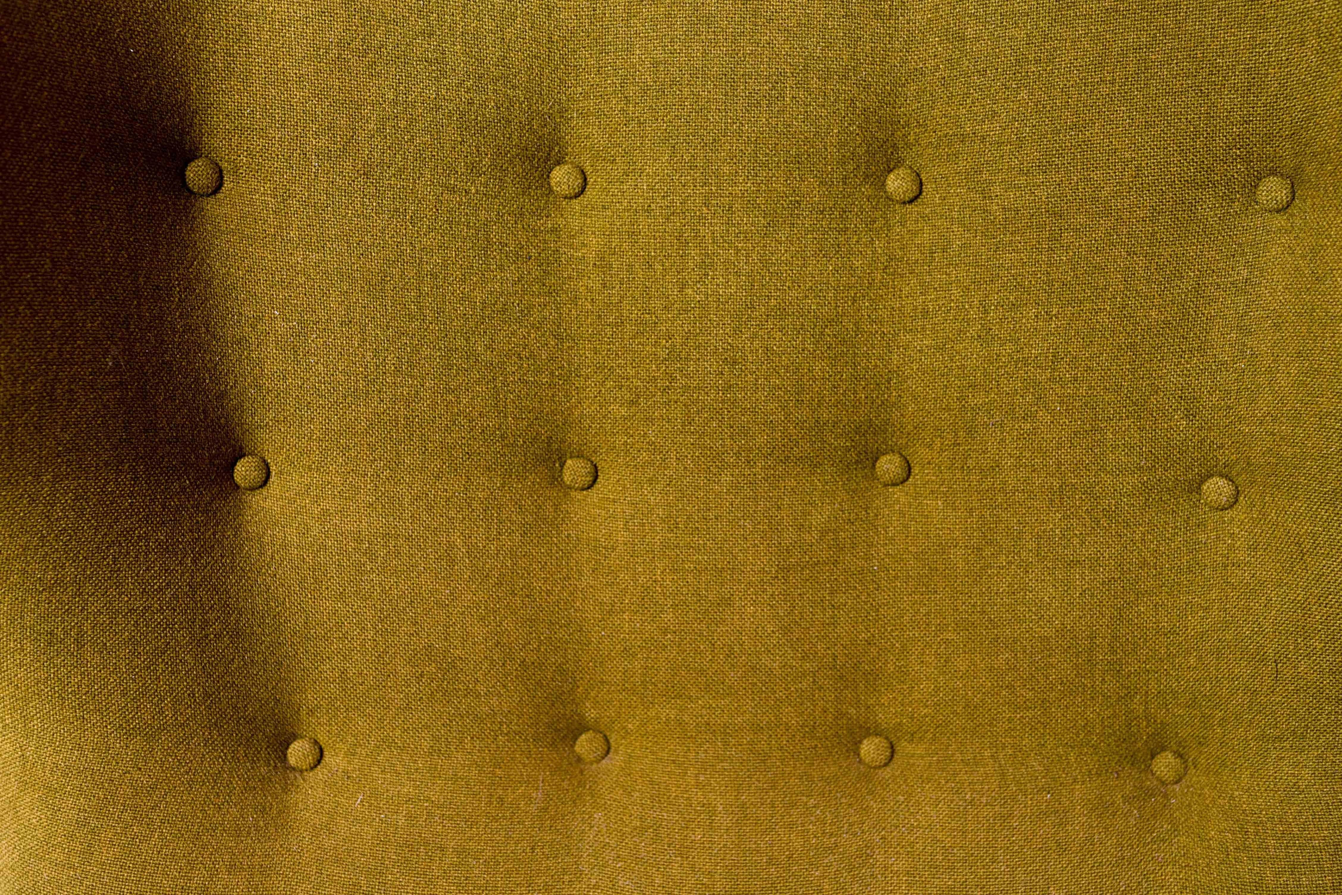 1942 Fritz Hansen Model 1672 Wing Back Chair in Original Green Wool Fabric 3