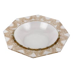 1942 René Lalique - Cuenco de cristal de Chantilly con pátina sepia