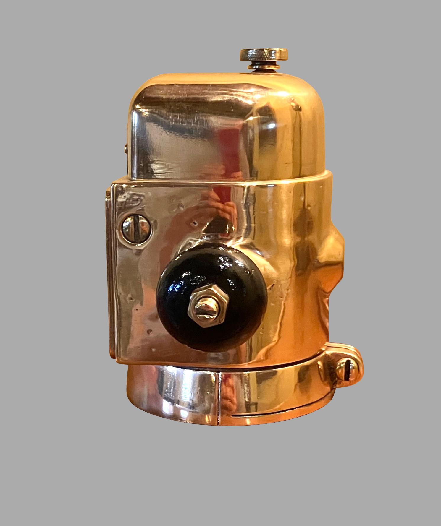 Laiton 1942 U.S. Navy Bureau of Ships Boussole montée par Longines Wittnauer Watch Co. en vente