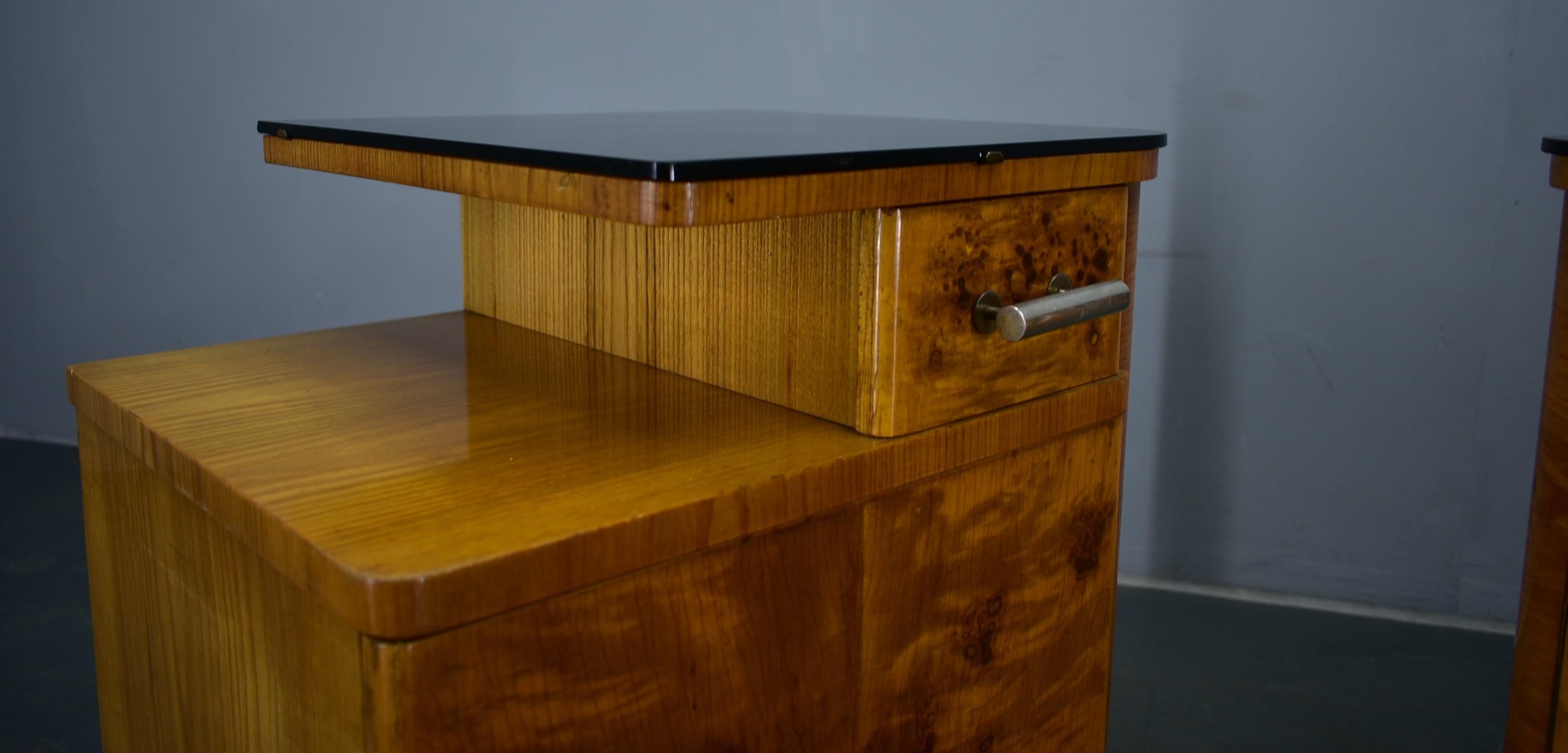 1942s Set of Bedside Tables by Jindrich Halabala, Czechoslovakia For Sale 12