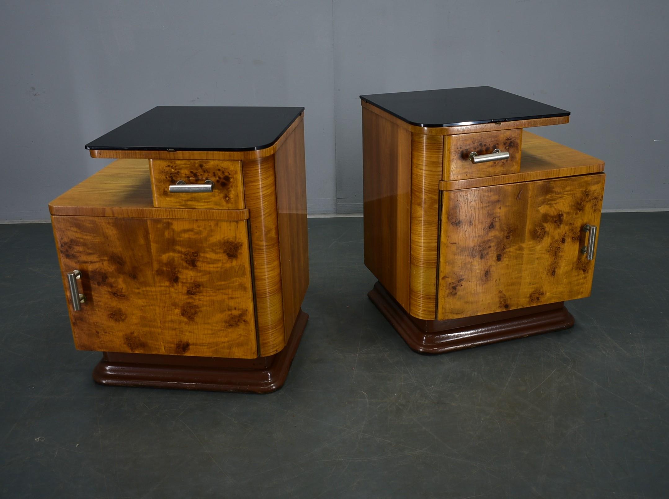 Signature
Good original condition
Made in Czechoslovakia
Made of wood
Polished
Cleaned.