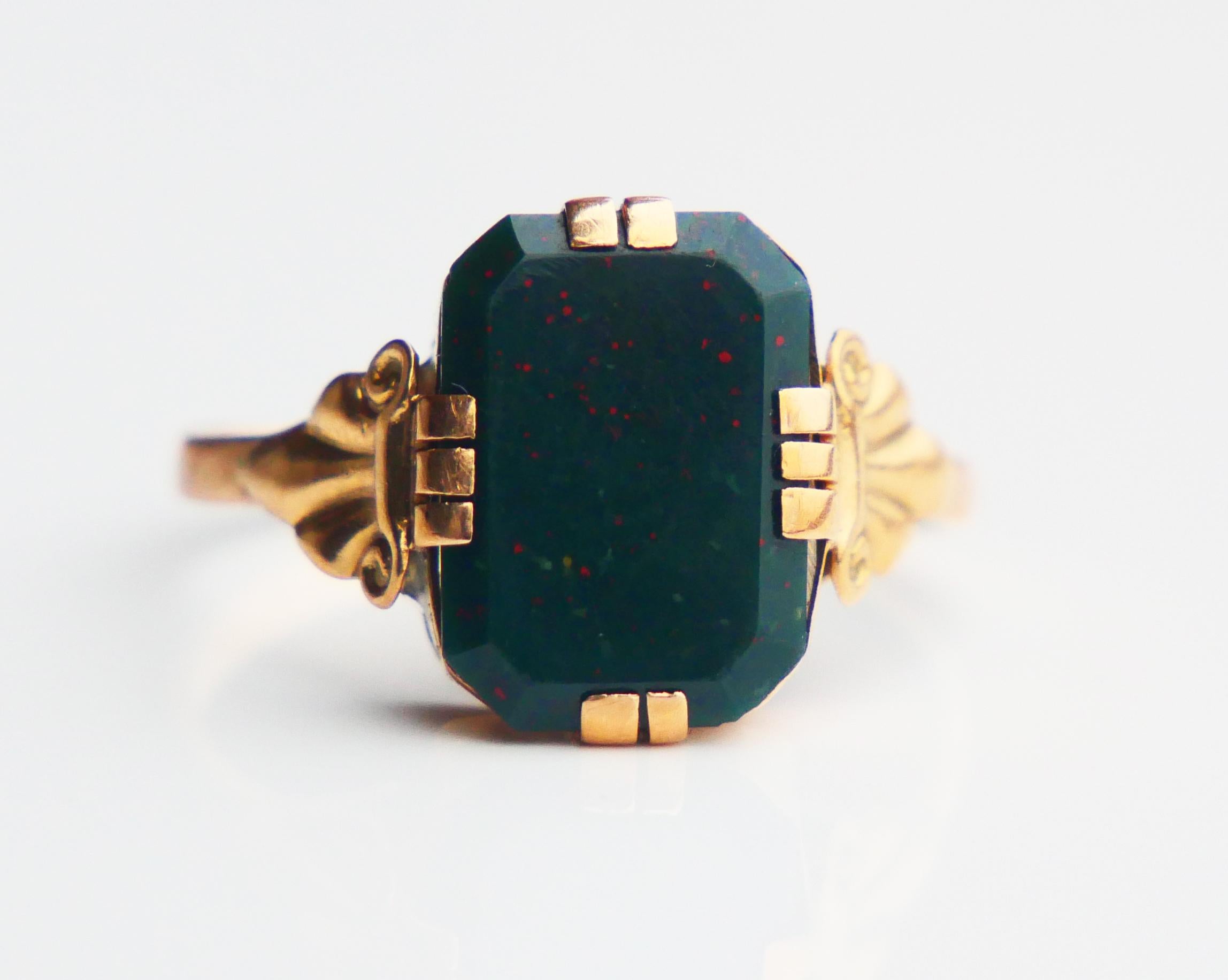 1943 Men Unisex Signet Ring 6ct. Blood stone solid 18K Gold ØUS 6.75 / 2.2gr For Sale 7