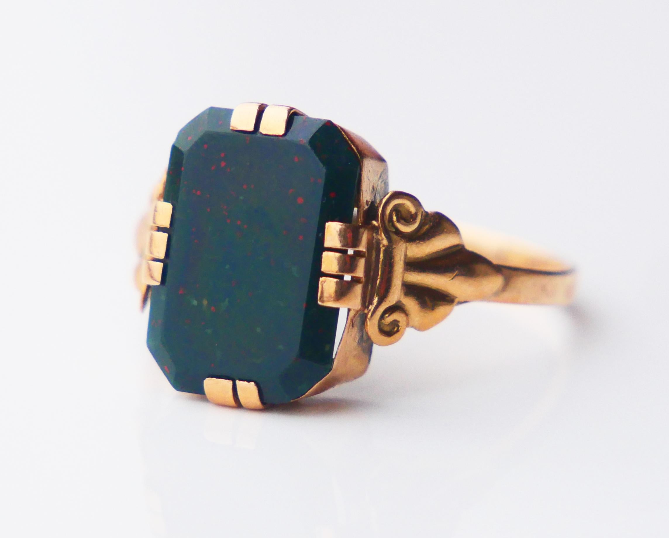 1943 Men Unisex Signet Ring 6ct. Blood stone solid 18K Gold ØUS 6.75 / 2.2gr For Sale 11