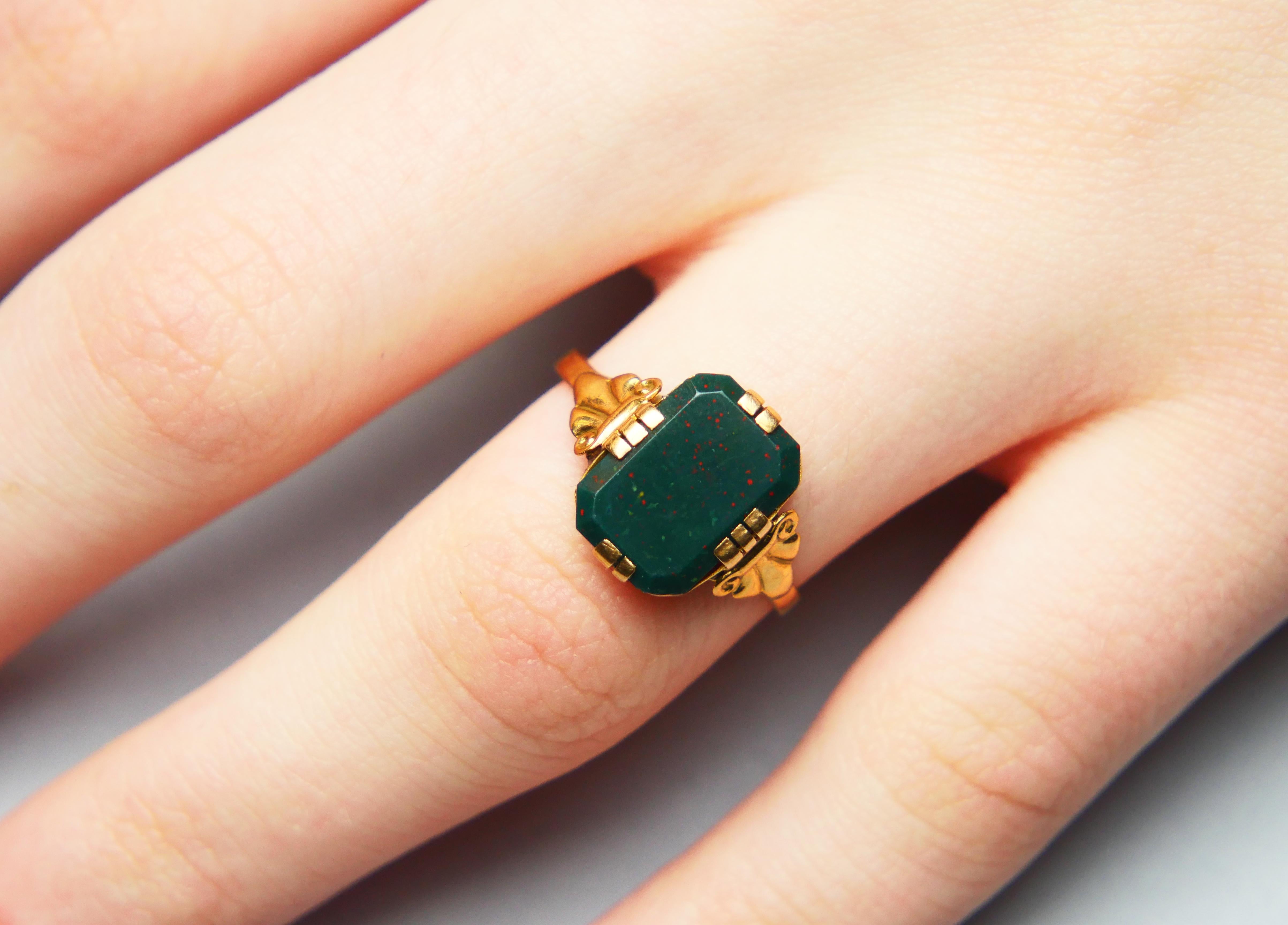 1943 Men Unisex Signet Ring 6ct. Blood stone solid 18K Gold ØUS 6.75 / 2.2gr For Sale 5