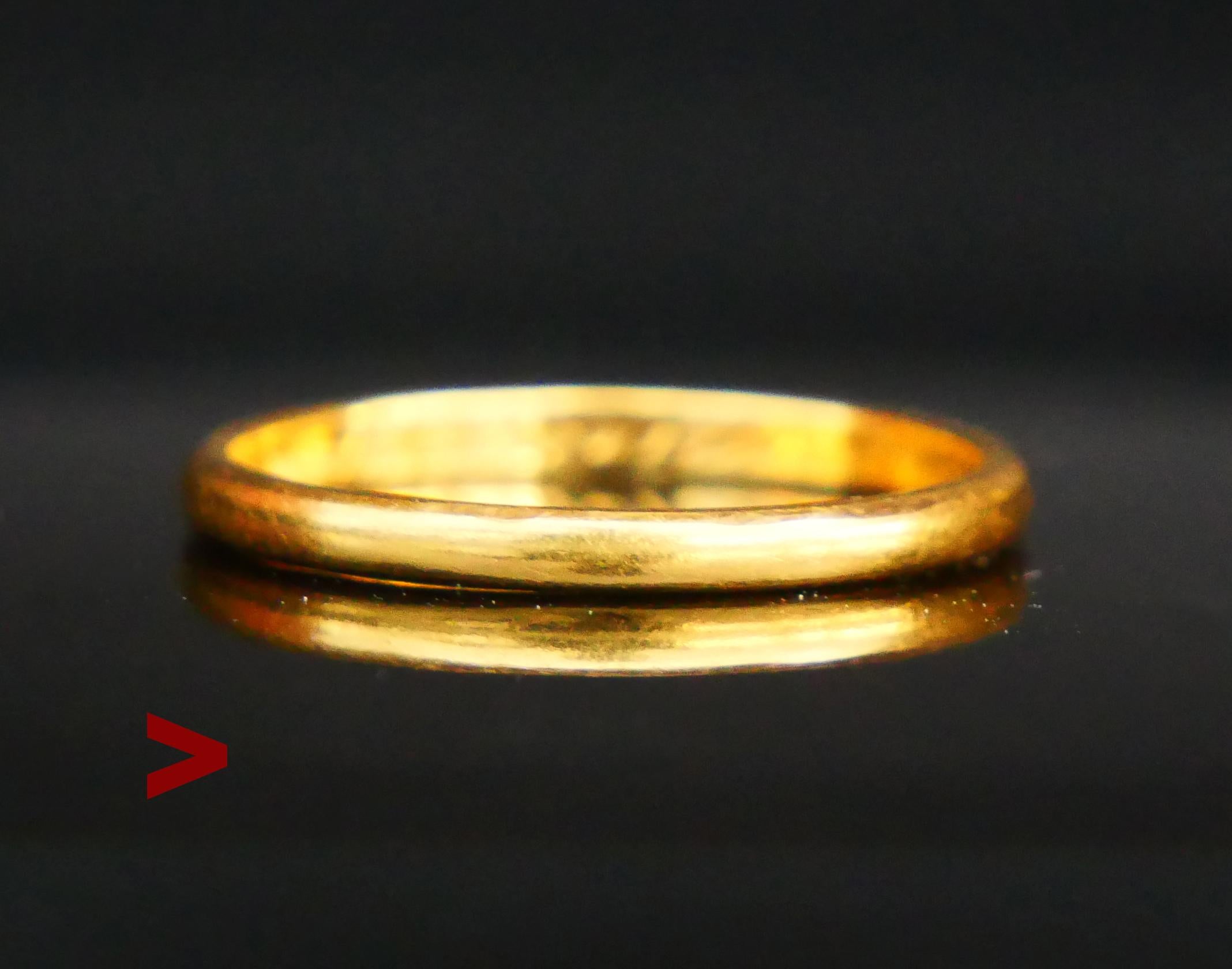 23K Wedding Ring with a bit of convex-shaped body. Made in Sweden. Unknown workshop, city of Stockholm, hallmarked 23K.

Year mark: R8 / made in 1943. Engraved 