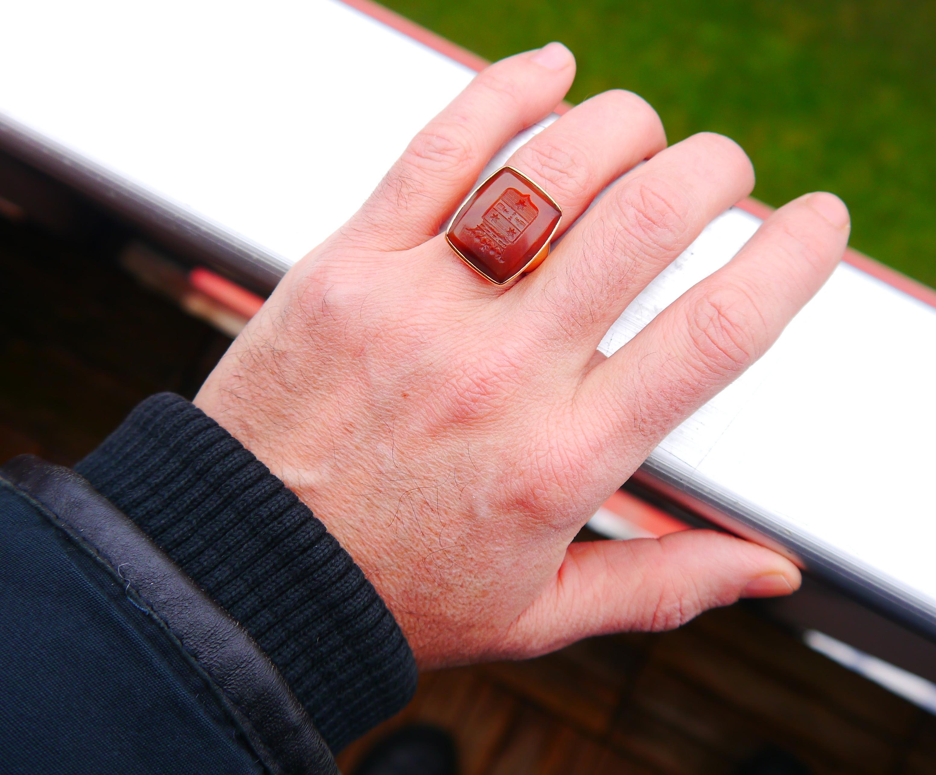Men's 1943 Signet Ring von Heijkenskjöld Intaglio Ring Red Onyx 18K Gold ØUS8/ 14gr
