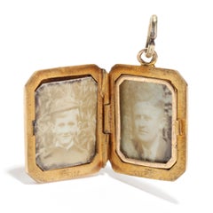 1943 Small Gold Rectangle Locket Pendant, 10KT Yellow Gold, Length 3/4 Inch