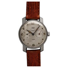 1943 Universal Geneve Vintage Mens Triple Date Moon Phase Calendar Watch - SS