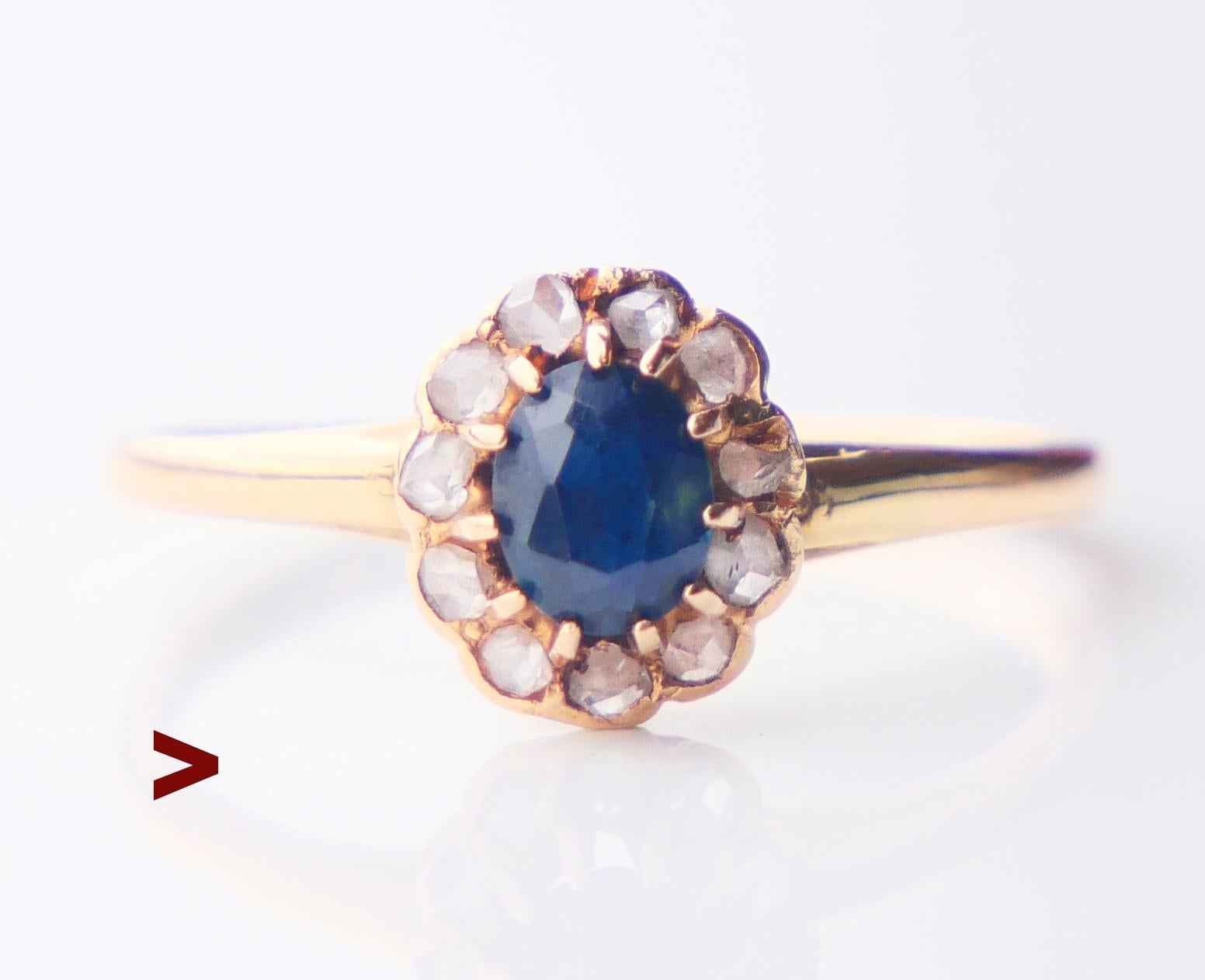 Anello aureola in oro giallo massiccio 18 carati con Nature  Zaffiro blu e 11 diamanti.

Punzoni svedesi, 18 carati, G coronata (Göteborg), Maker's Mark G.G. Combinazione di anni (un po' frammentata) S8 / mano - realizzata nel 1944.

Il fiore/corona