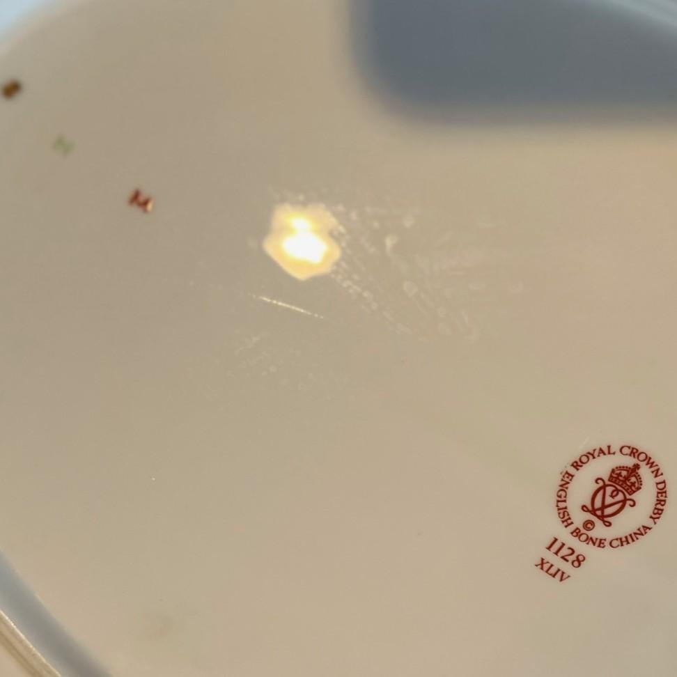 Mid-20th Century 1944 Large Royal Crown Derby Old Imari Oval Serving Platter