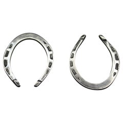1944 Paire de chaussures de cheval anglaises miniatures en argent sterling