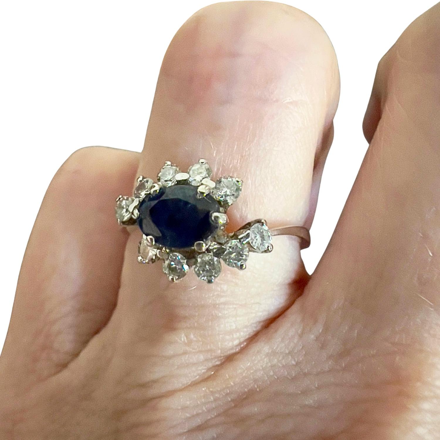 1945 Art Deco Stil  0,30 ct Diamanten & 0,50 ct Saphir  18k Gold Ring (Art déco) im Angebot