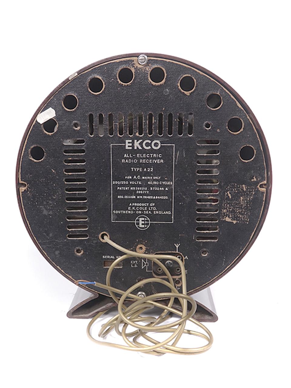 The radio manufactured by British firm Ekco and introduced in 1945 is one of the most iconic of all radio designs, famous for the circular Art Deco case. Originally designed in the early 1930s by the modernist architect Wells Coates (1895-1958), the