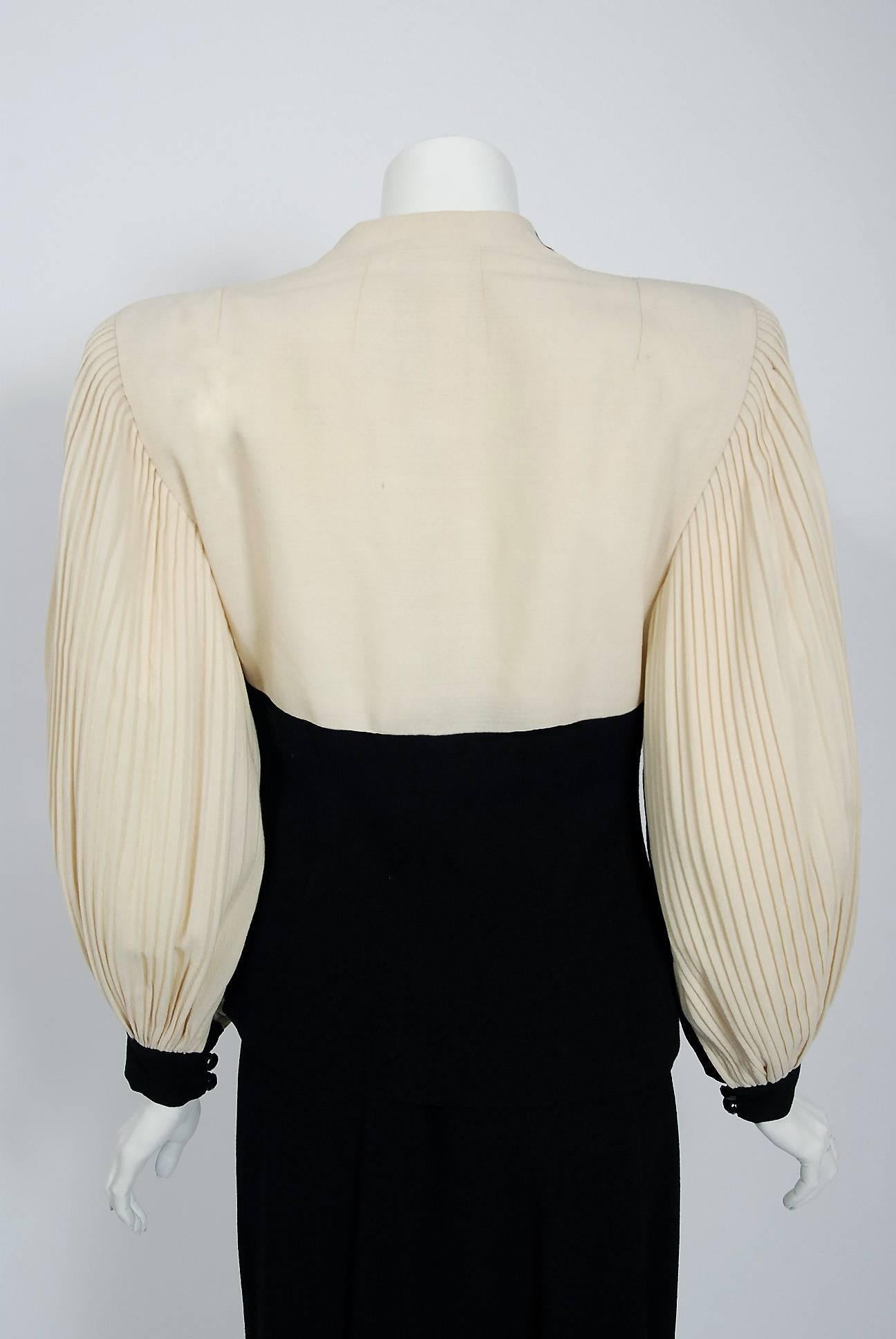 1945 Lilli-Ann Black and Ivory Block-Color Wool Crepe Pleated Jacket Skirt Suit  3