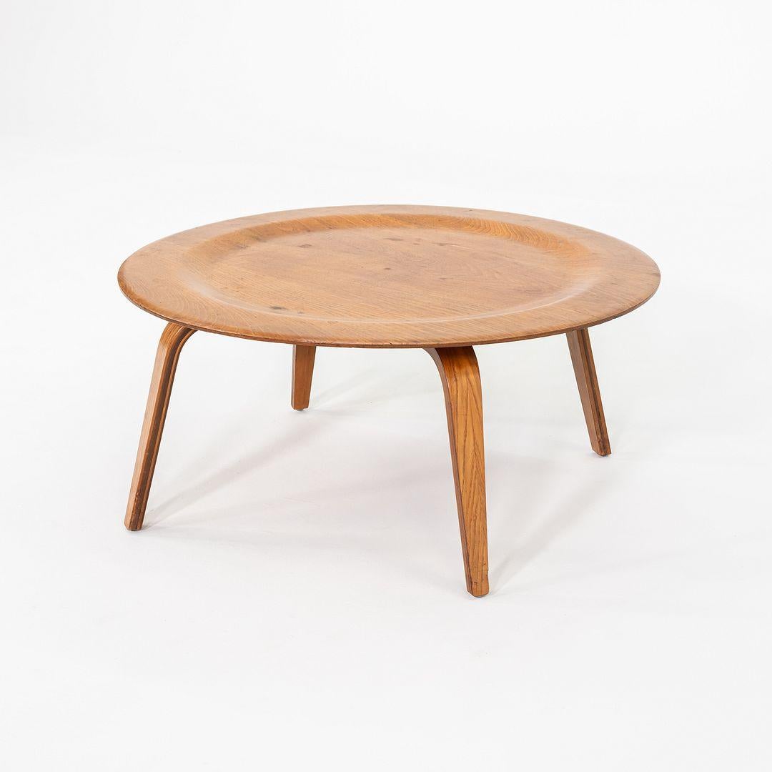 Modern 1946 Eames Evans Herman Miller CTW Round Wood Coffee Table in Calico Ash For Sale