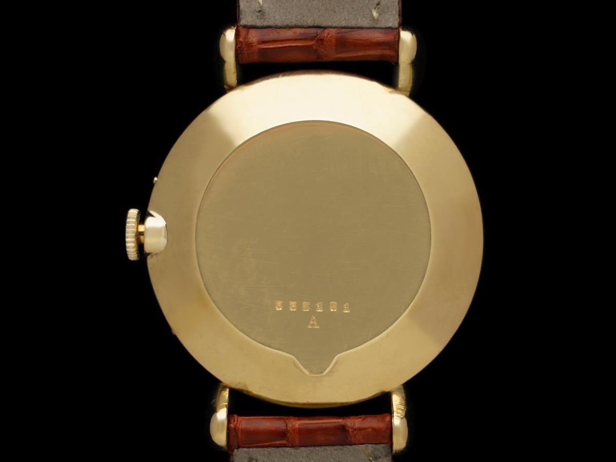 1946 Jaeger-LeCoultre Vintage Herrenuhr mit dreifachem Datum und Kalender - 18K Gold im Angebot 7