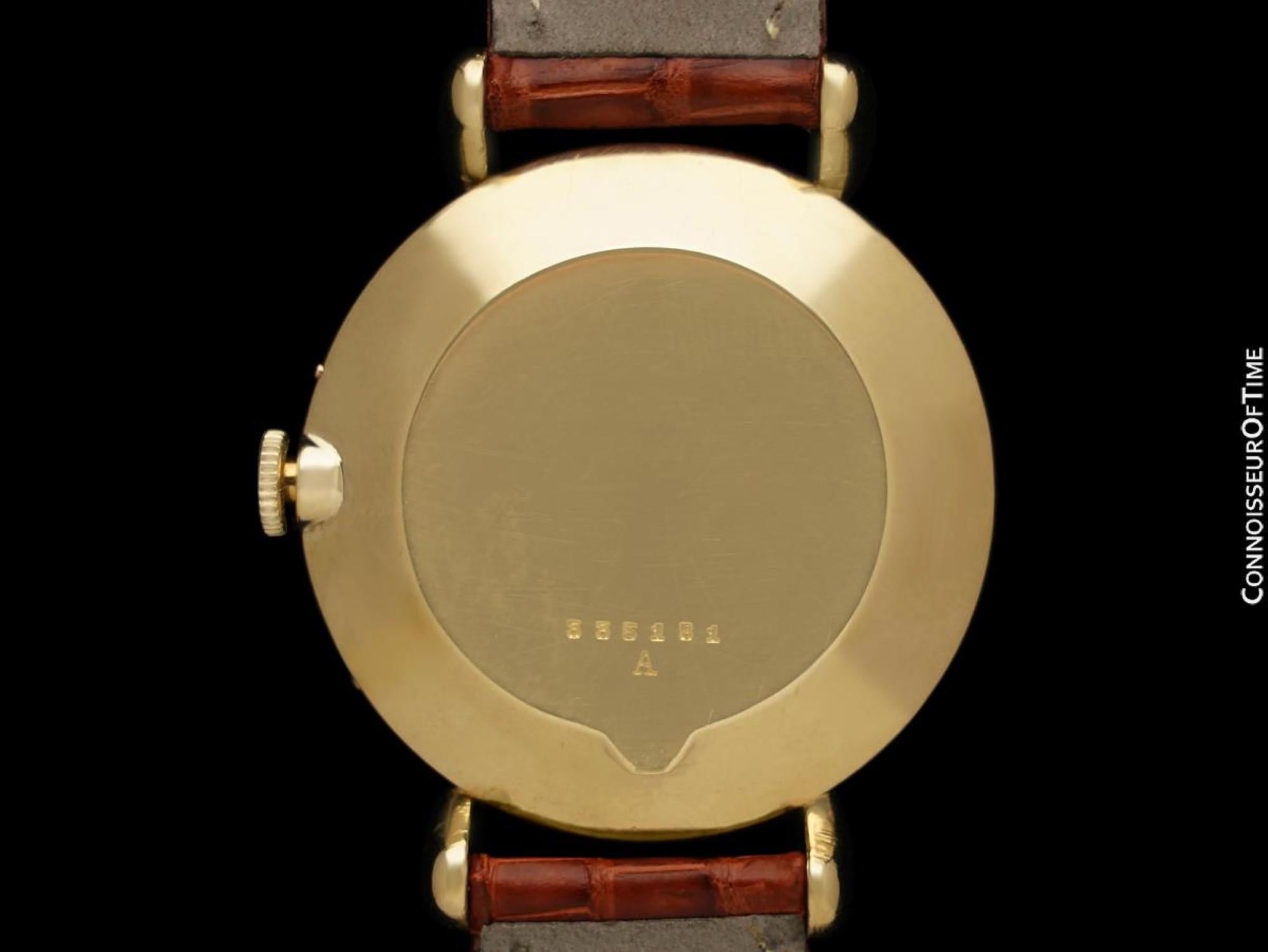 1946 Jaeger-LeCoultre Vintage Mens Triple Date Calendar Watch - 18K Gold For Sale 2