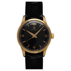 1946 Omega 30 T2 Based Classic Vintage Mens Handwound Watch - 18K Gold Plated 1946 Omega 30 T2 Based Classic Vintage Mens Handwound Watch - 18K Gold Plated
