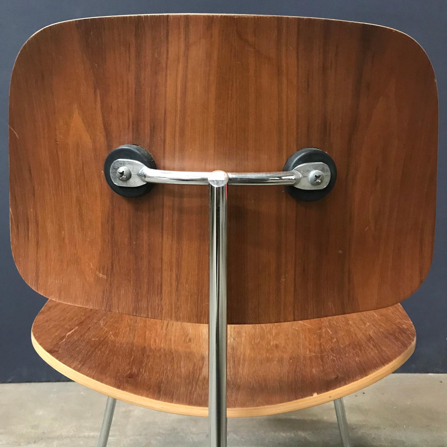 1946, Ray and Charles Eames for Herman Miller, Dcm Chair in Wooden Version 2