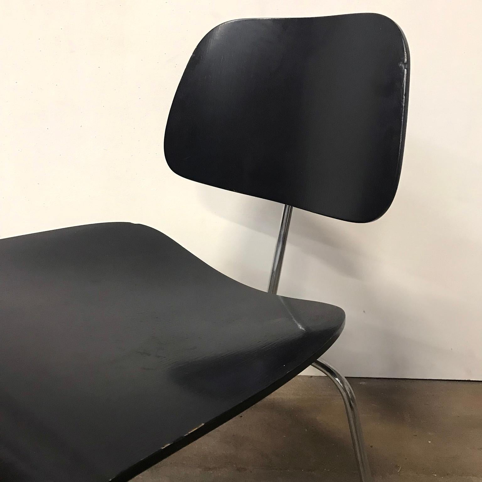 1946, Ray and Charles Eames for Vitra, Set of Six DCM Chairs in Black 4