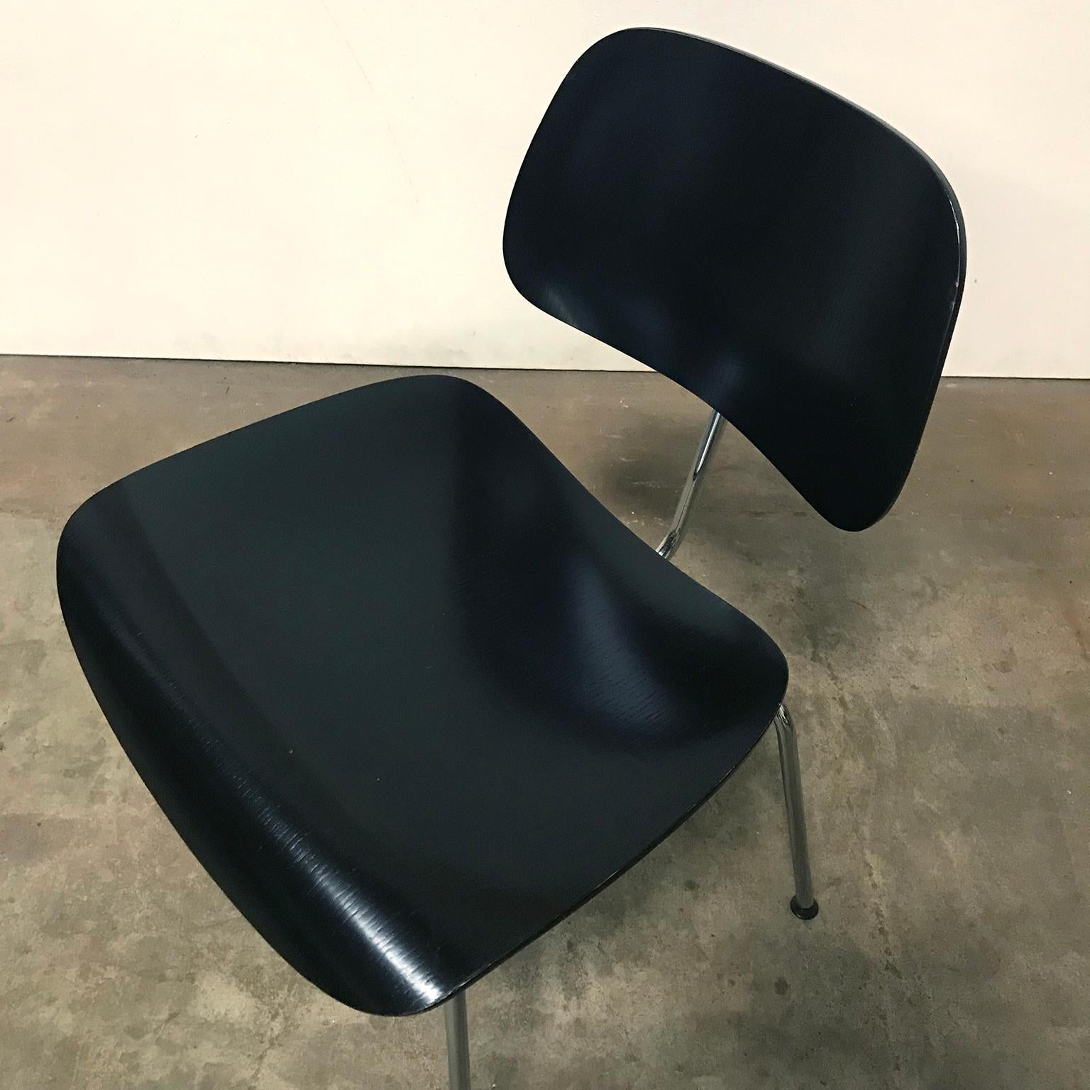 1946, Ray and Charles Eames for Vitra, Set of Six DCM Chairs in Black 1
