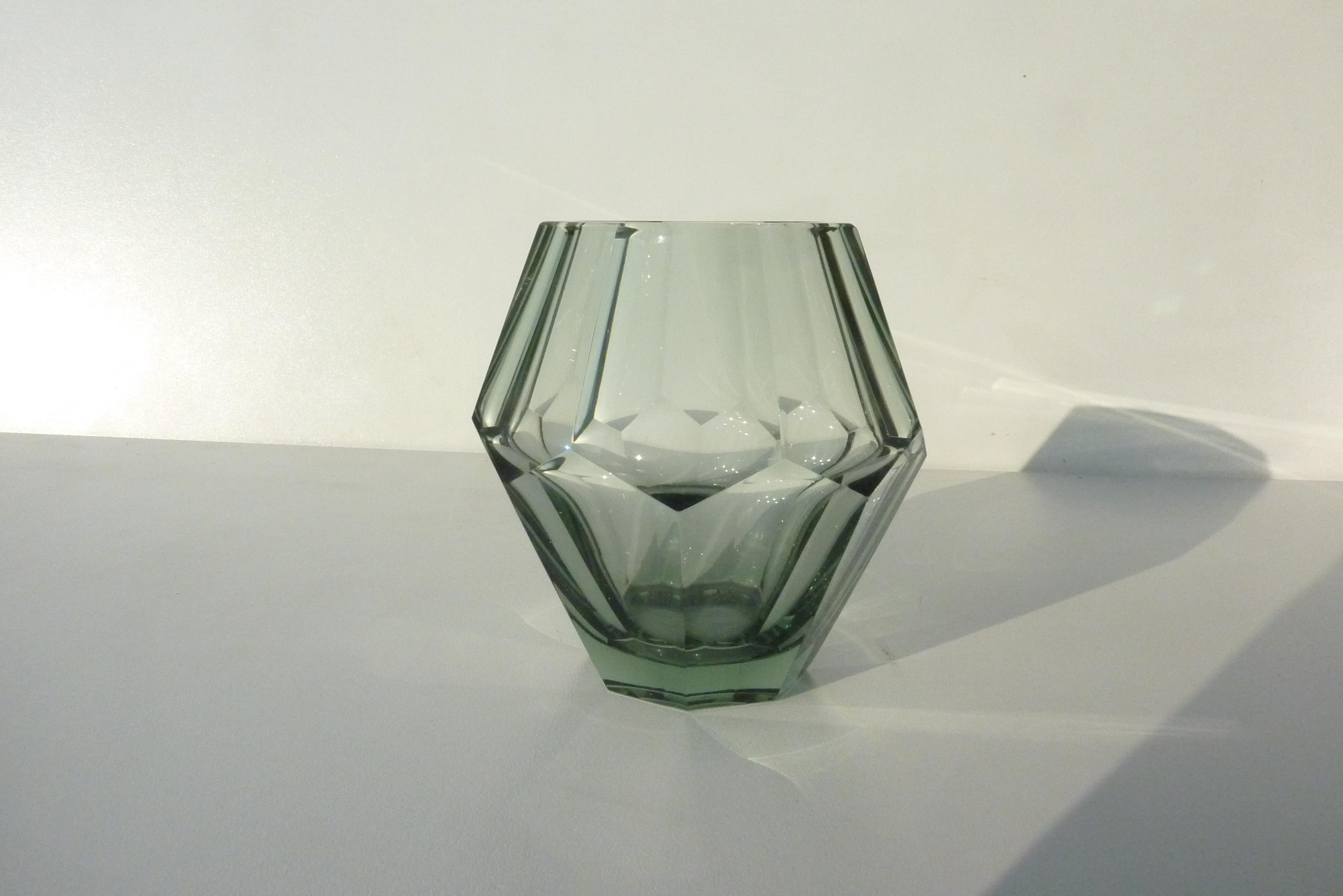 Hand-Crafted 1947 Crystal Steelblue Octagonale Vase from Leerdam by Andries Dirk Copier For Sale
