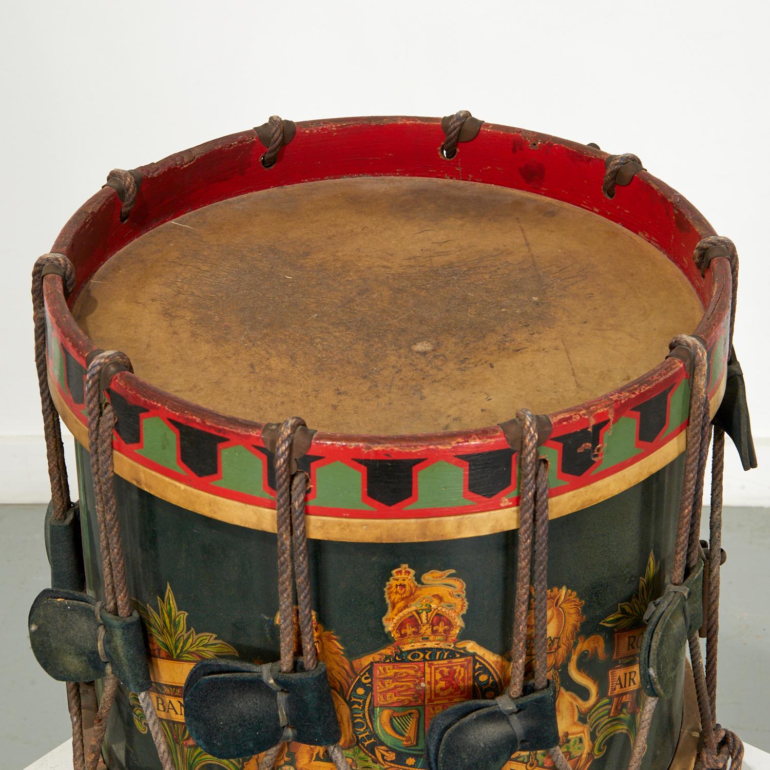 English 1947 Hand Painted Premier British Royal Airforce Drum with Royal Coat of Arms  For Sale