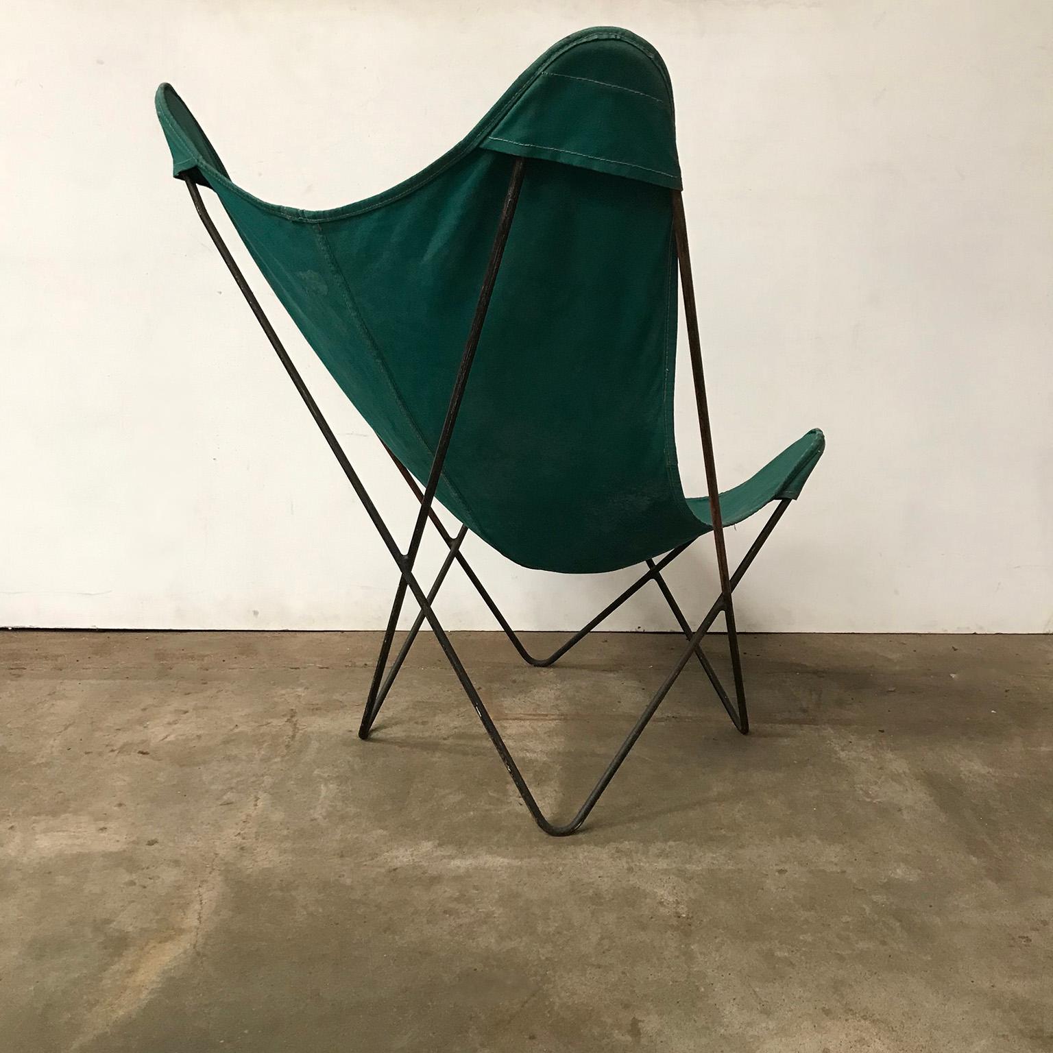 green butterfly chair